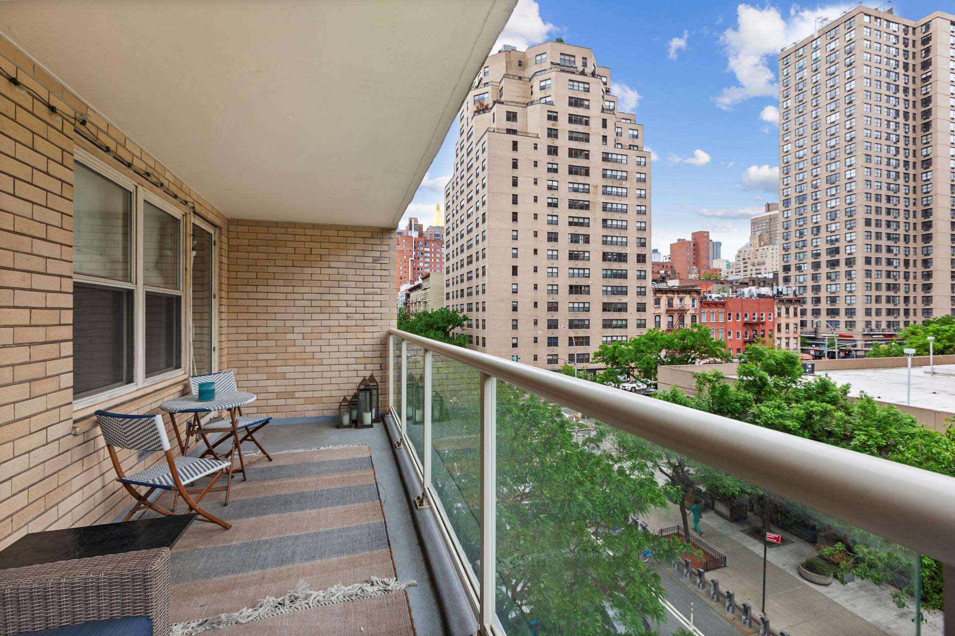 305 E 24TH Street 5F