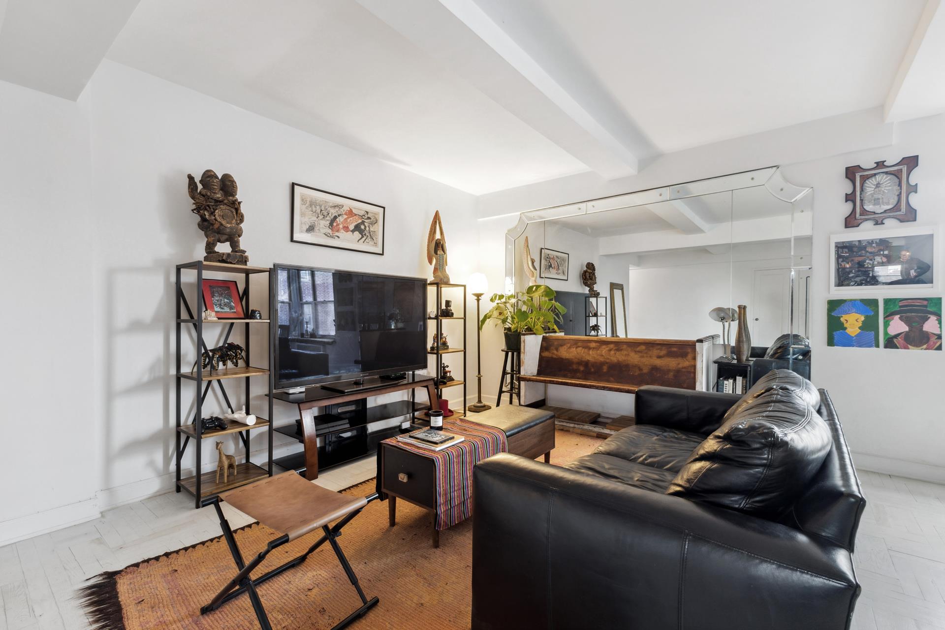 500 GRAND Street B11C