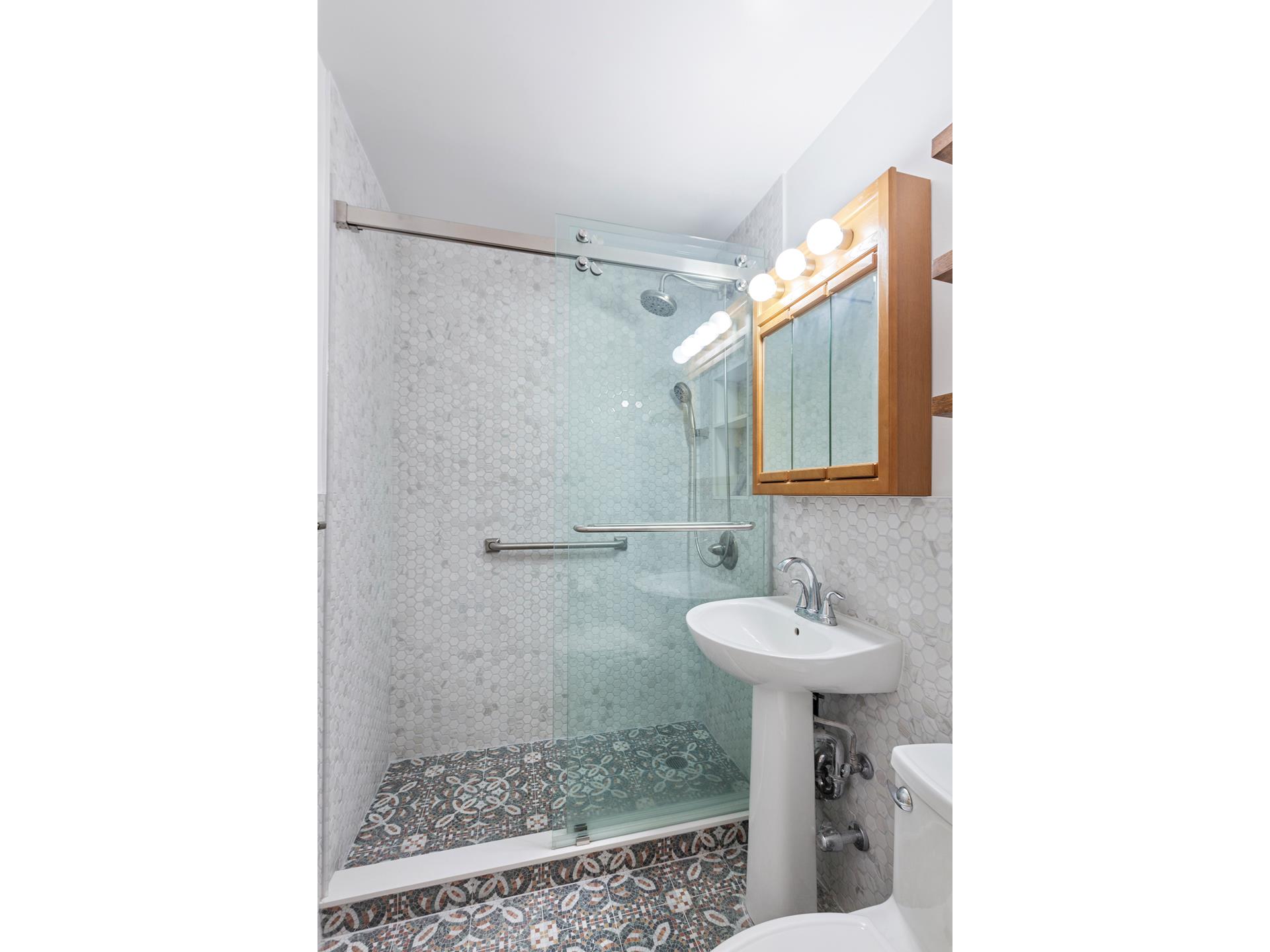 340 E 80TH Street 21A