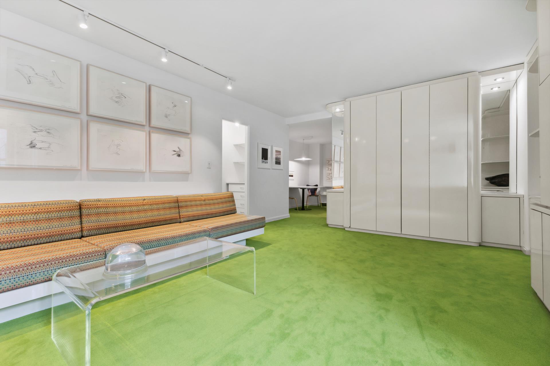 2 5TH Avenue 2E
