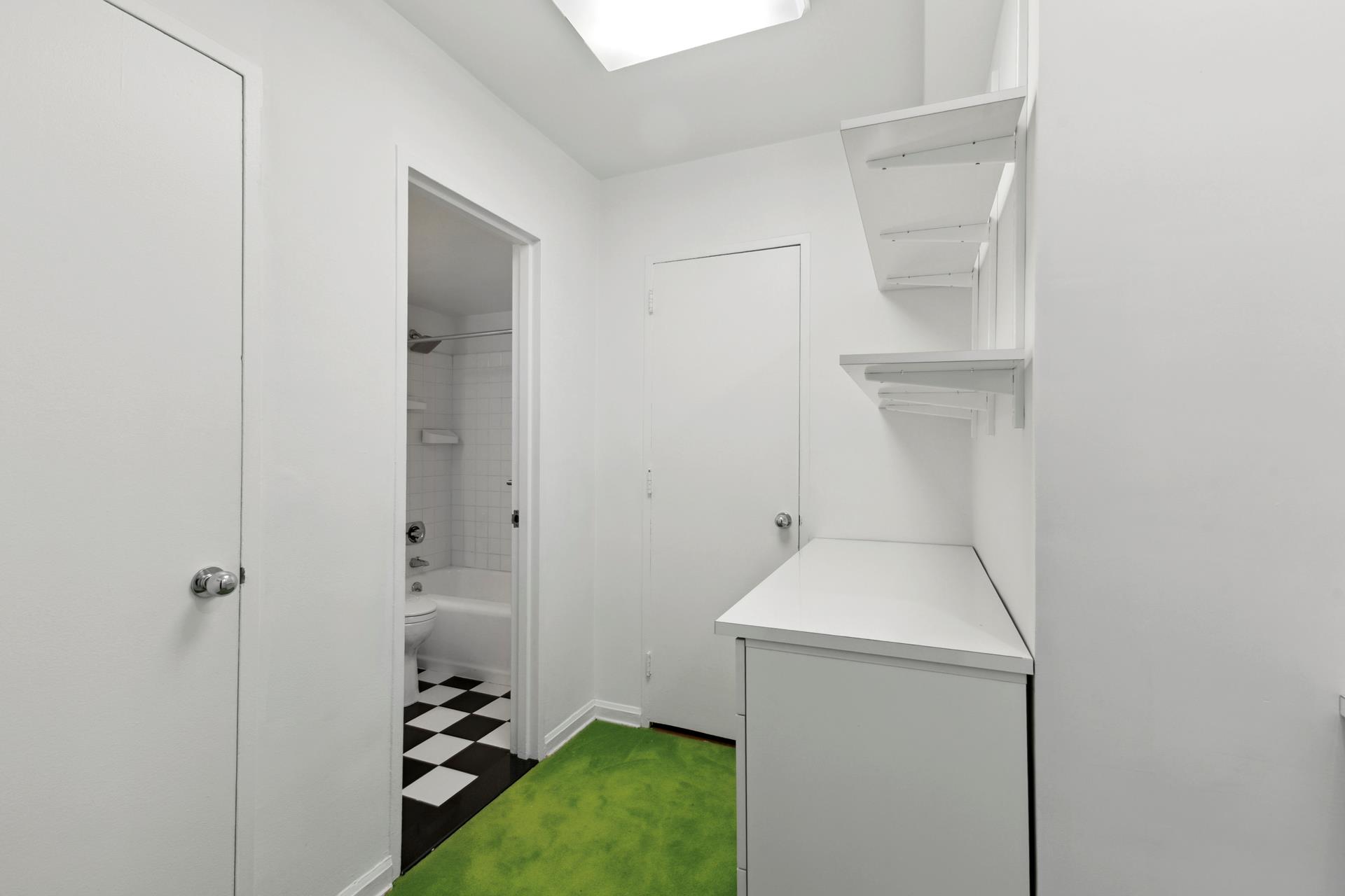 2 5TH Avenue 2E