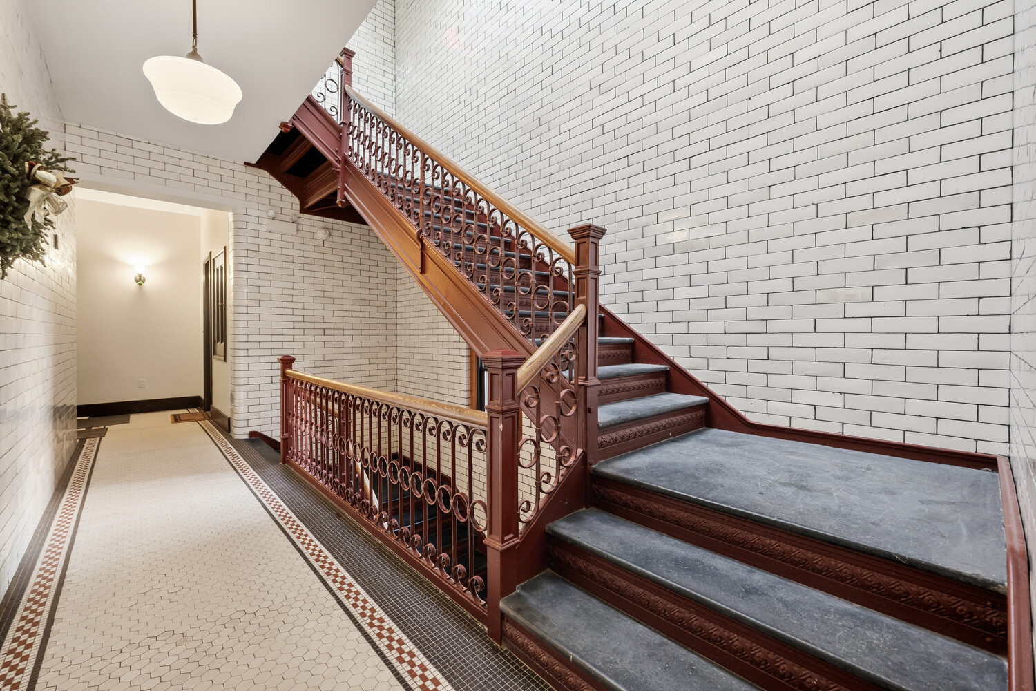 231 W 21ST Street 5C