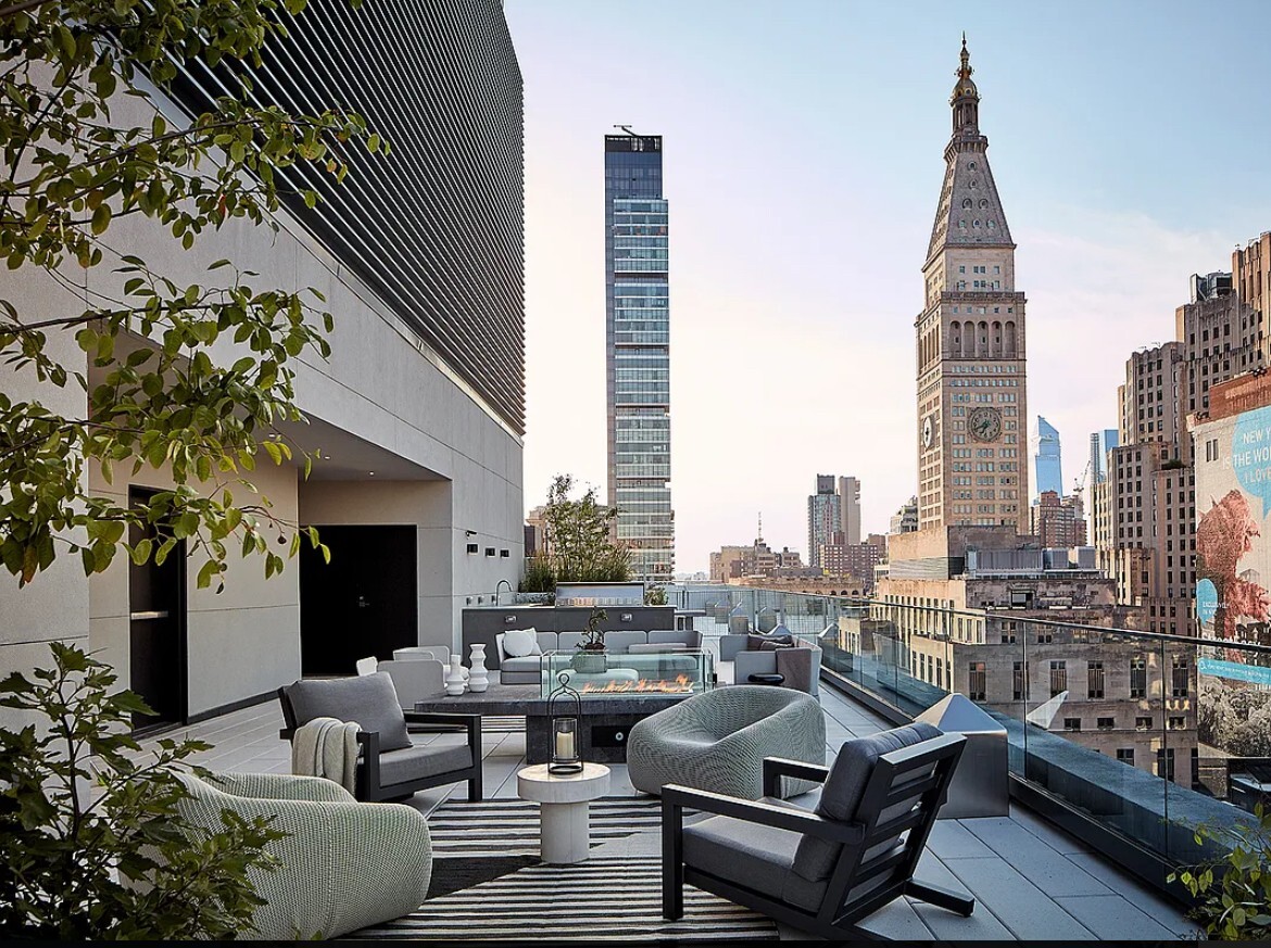 121 E 22ND Street N603