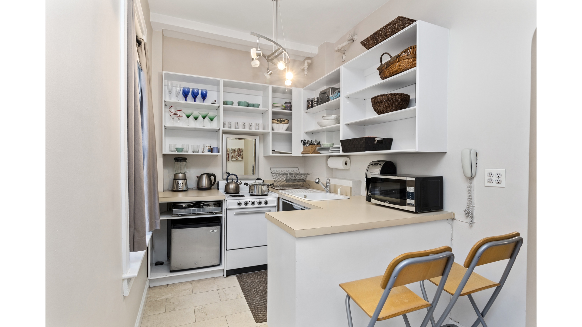 25 W 64TH Street 5E