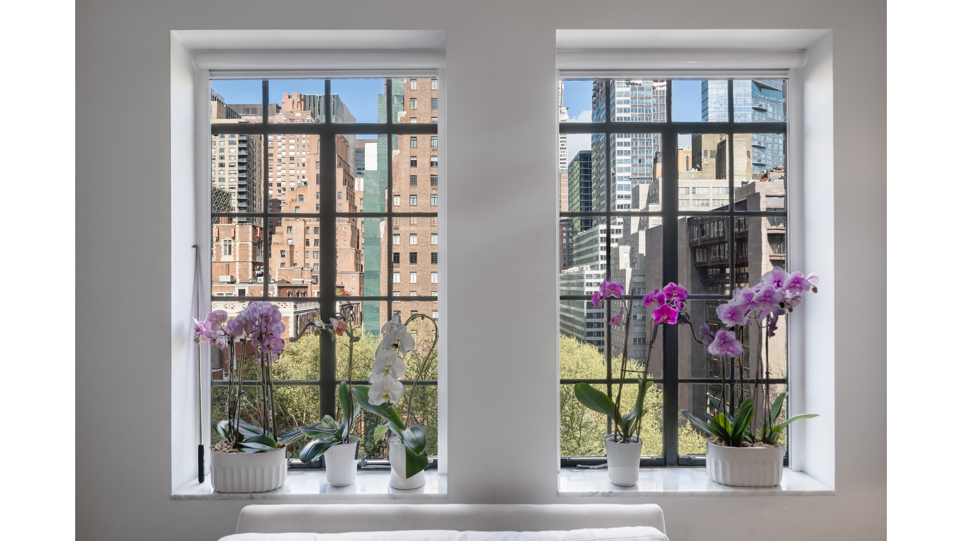 25 TUDOR CITY Place 1005