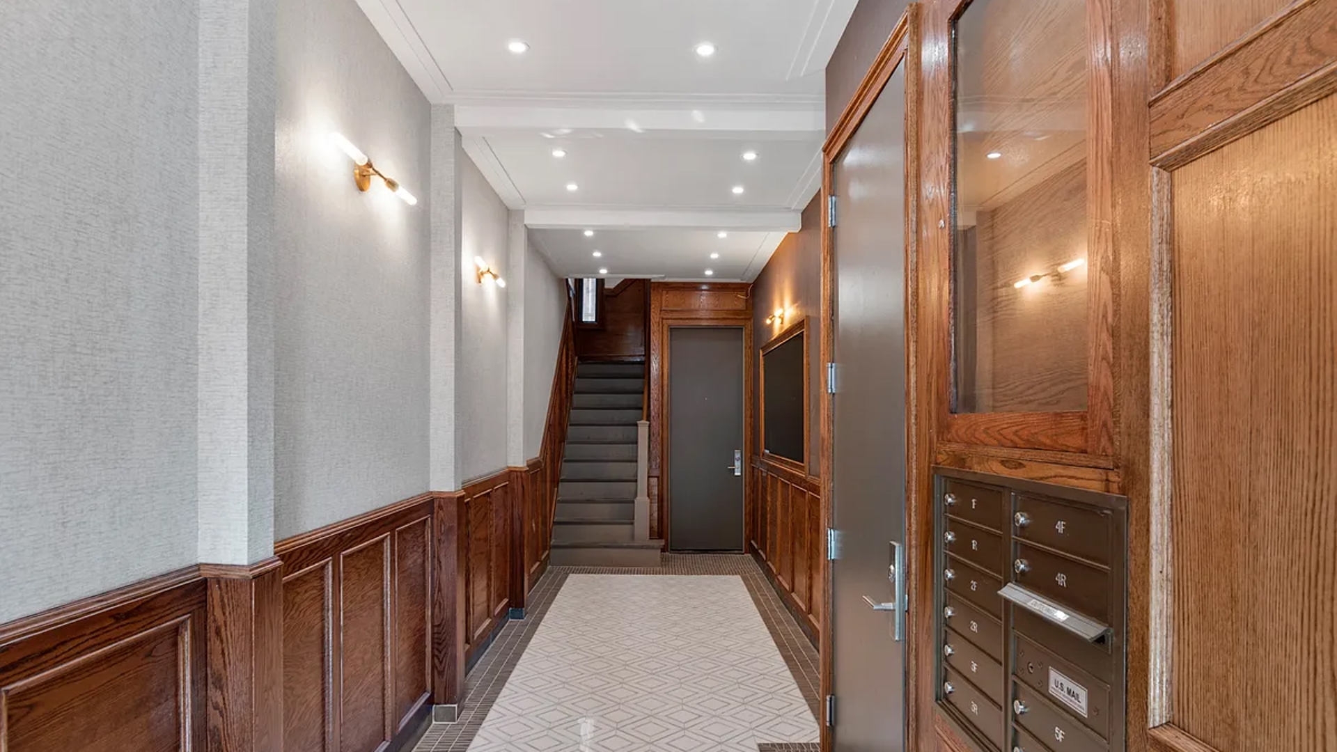 445 W 21ST Street 5F