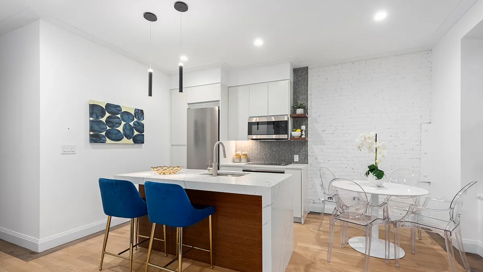 445 W 21ST Street 5F