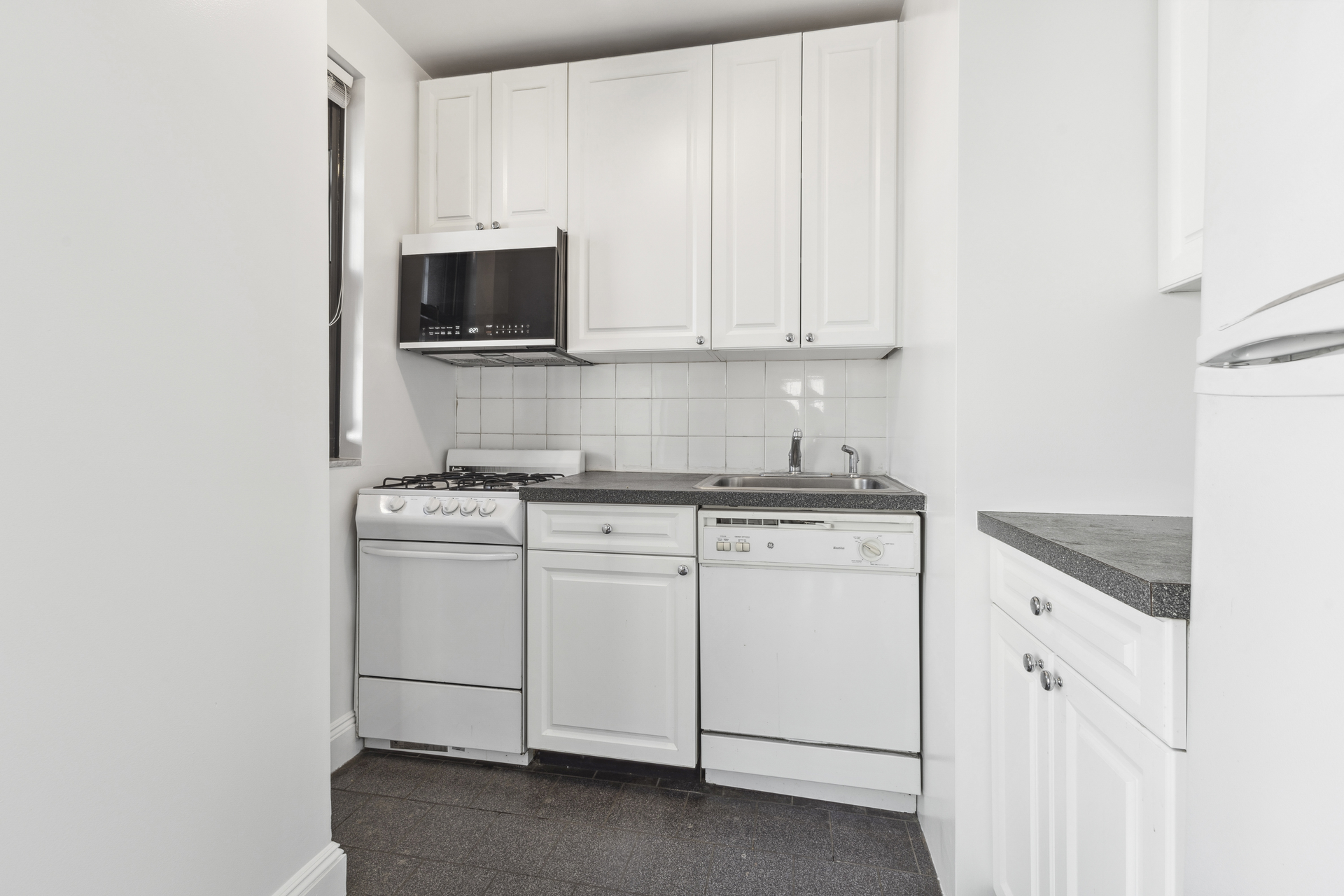 200 E 16TH Street 12H