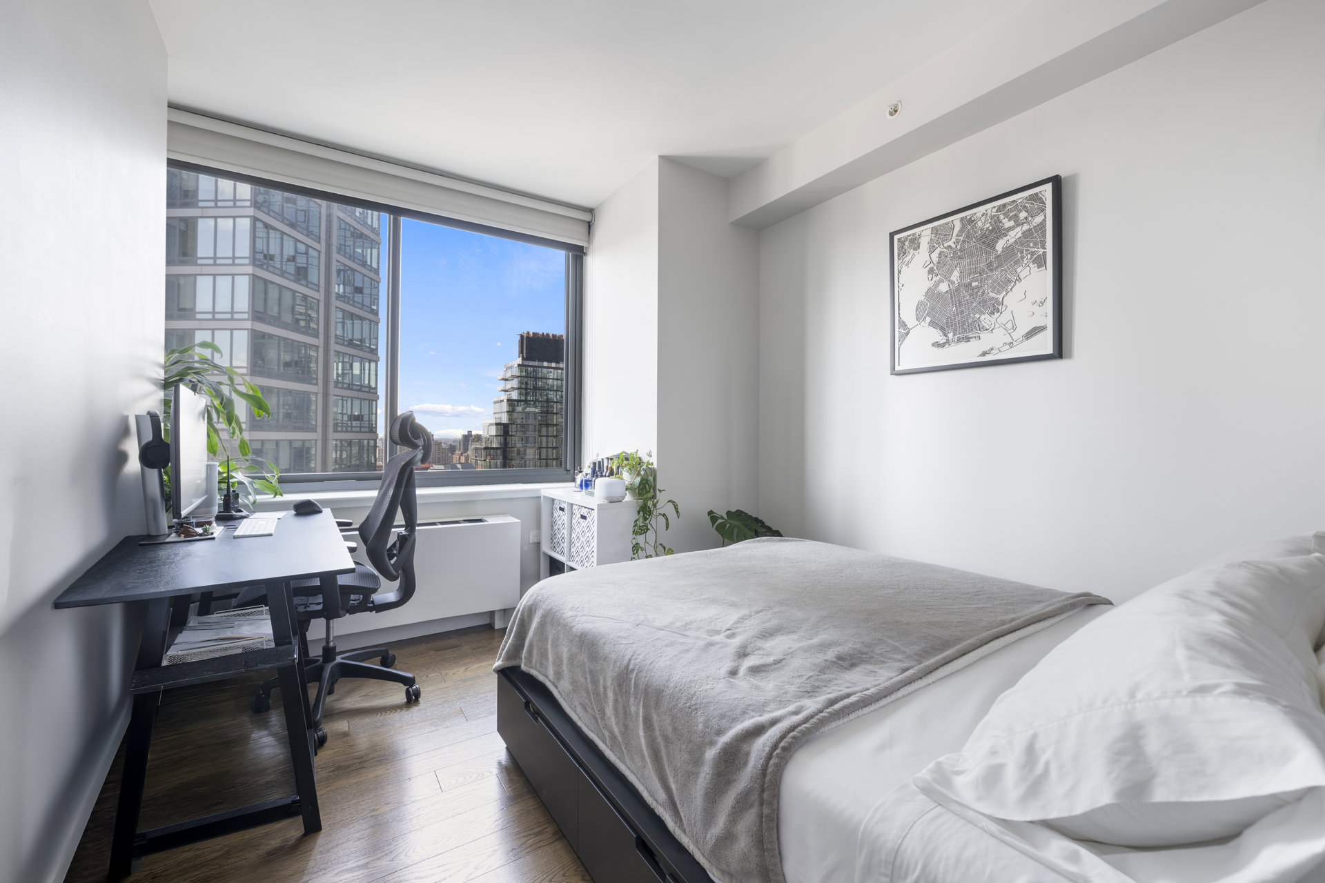 230 ASHLAND Place 21D