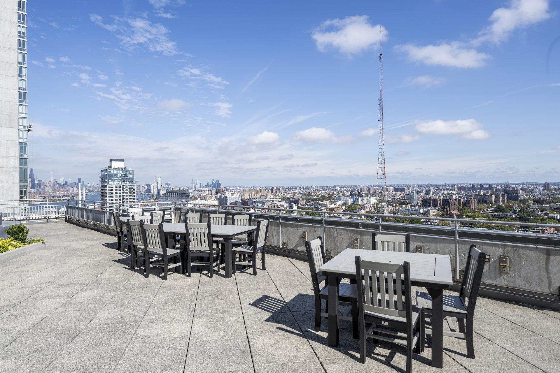 230 ASHLAND Place 21D