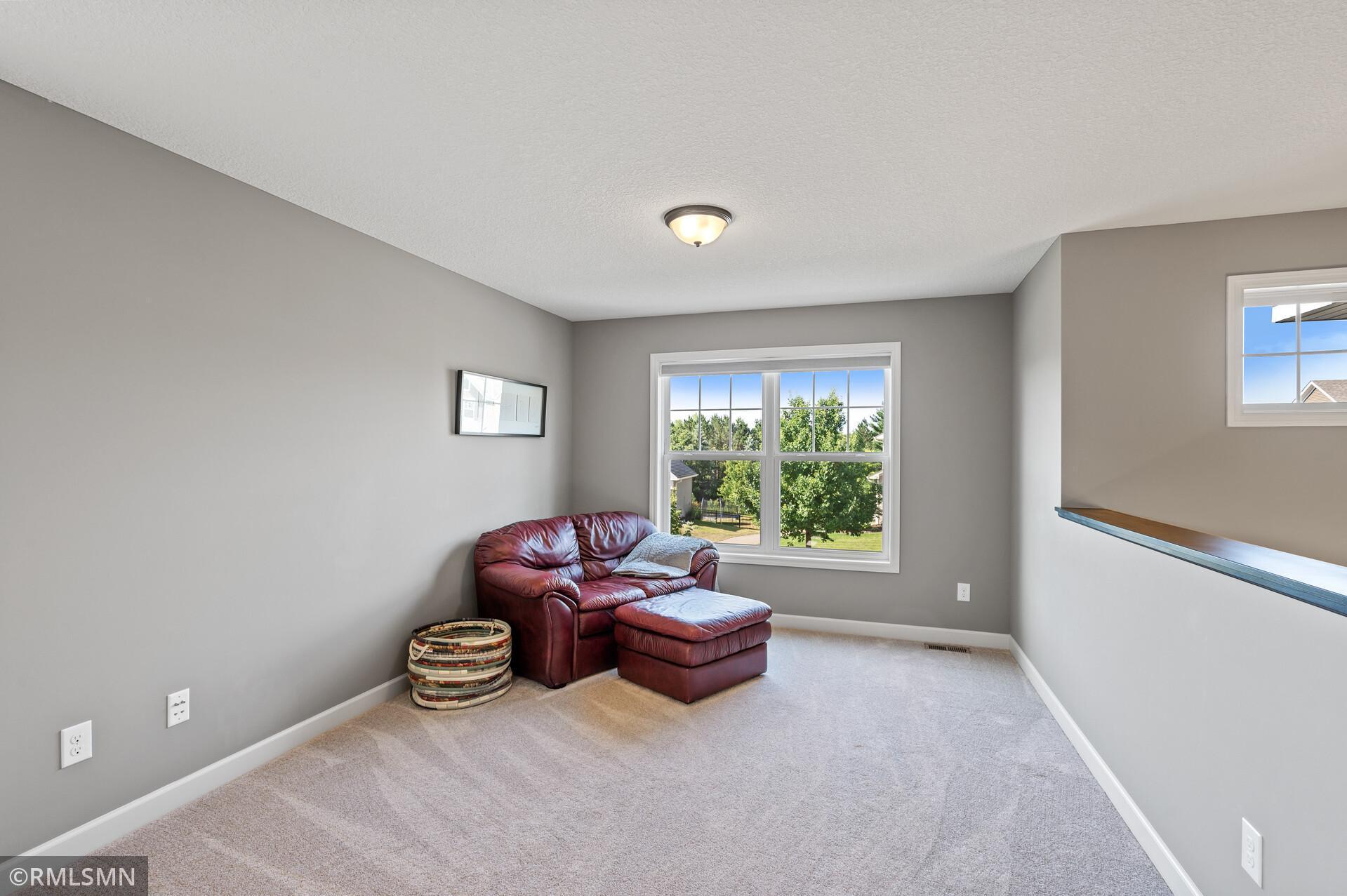2620 White Pine Way