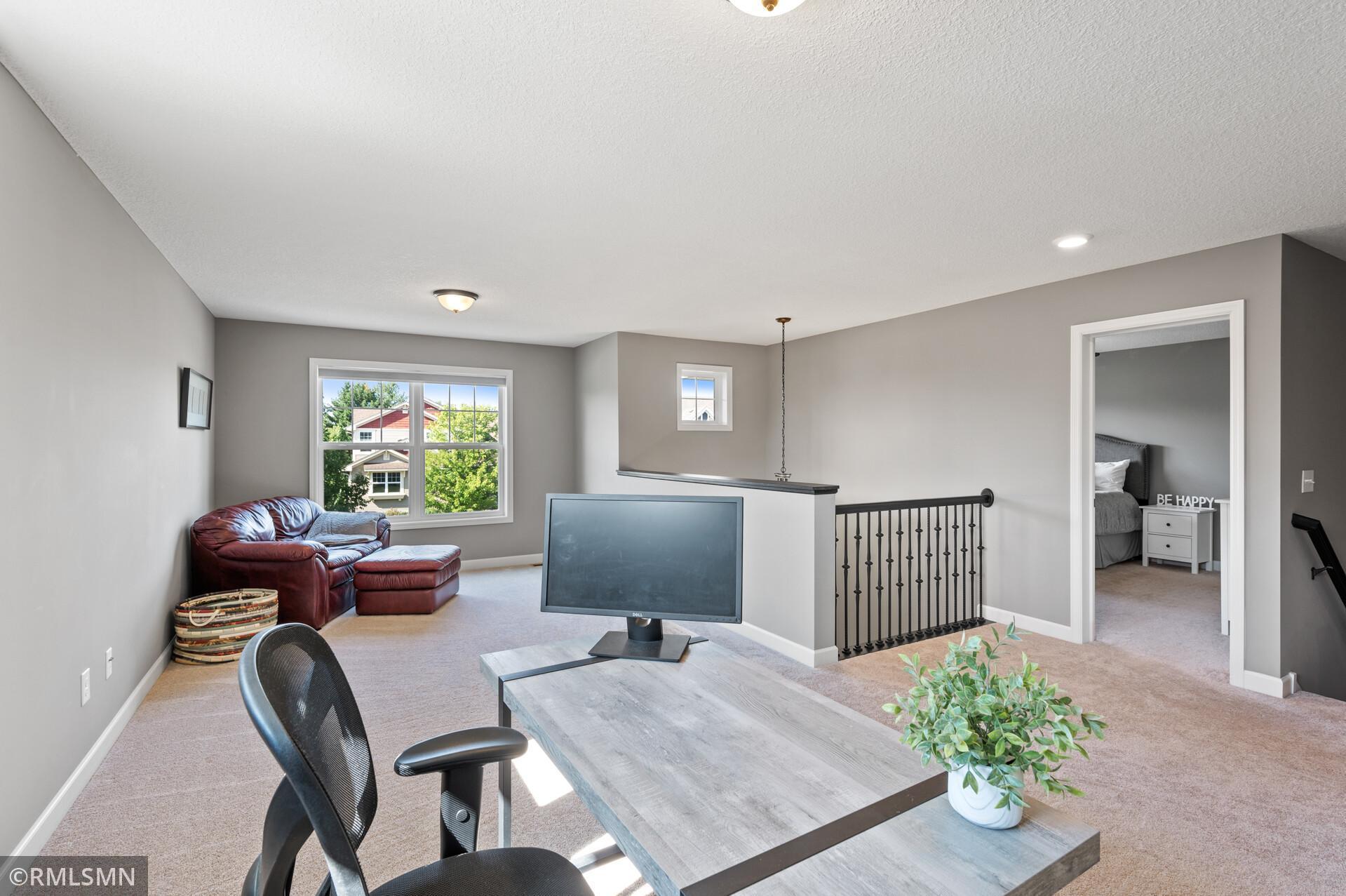 2620 White Pine Way