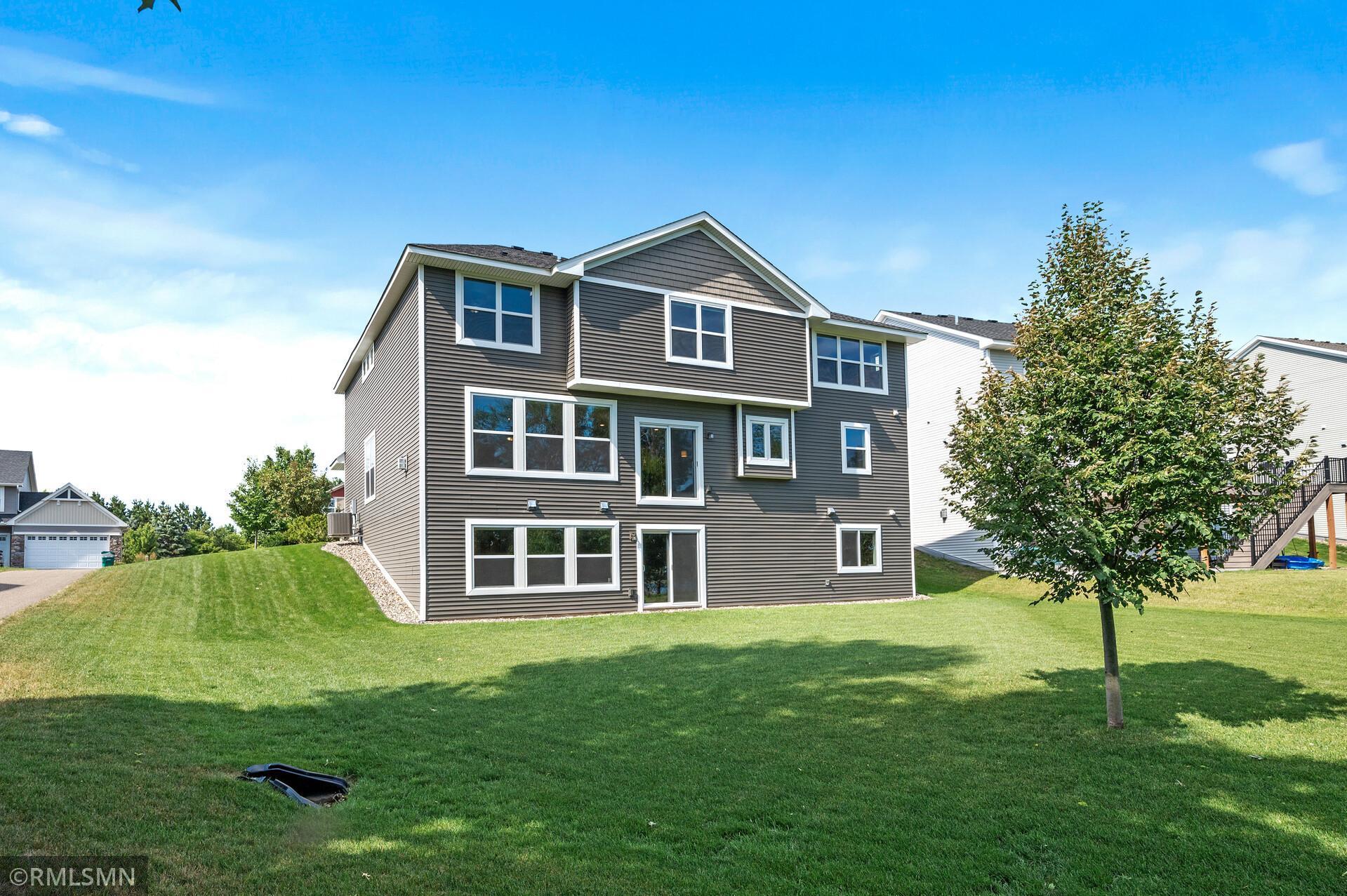 2620 White Pine Way