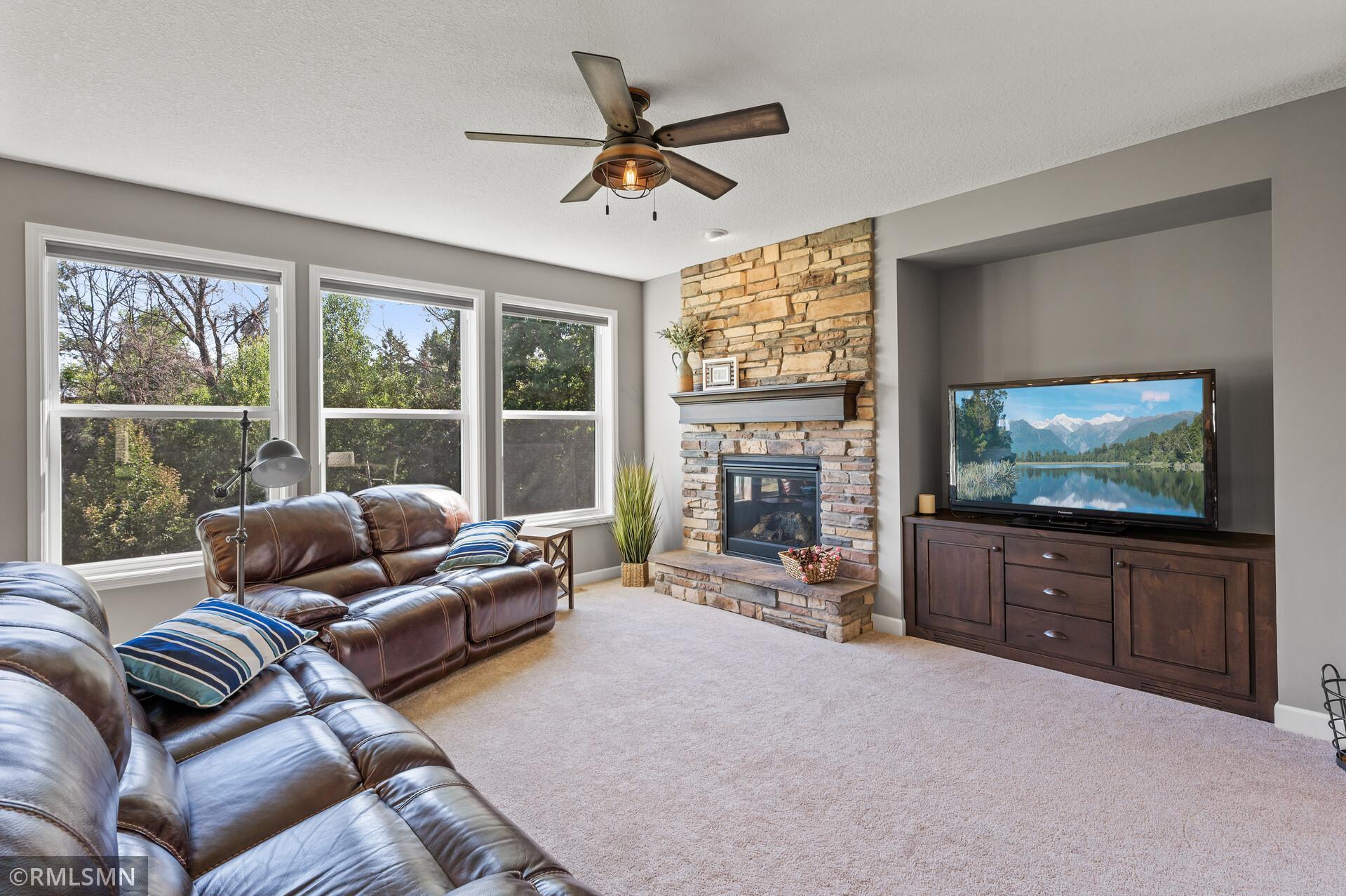 2620 White Pine Way