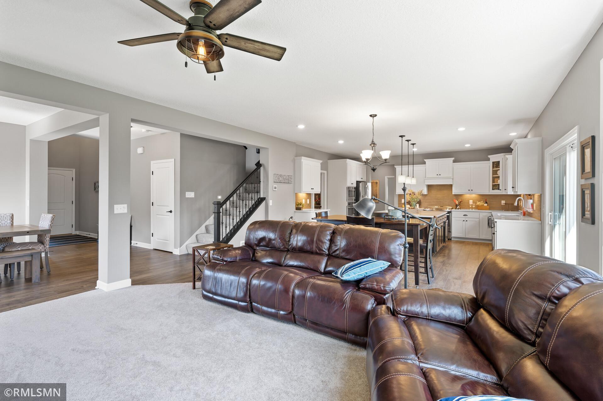 2620 White Pine Way