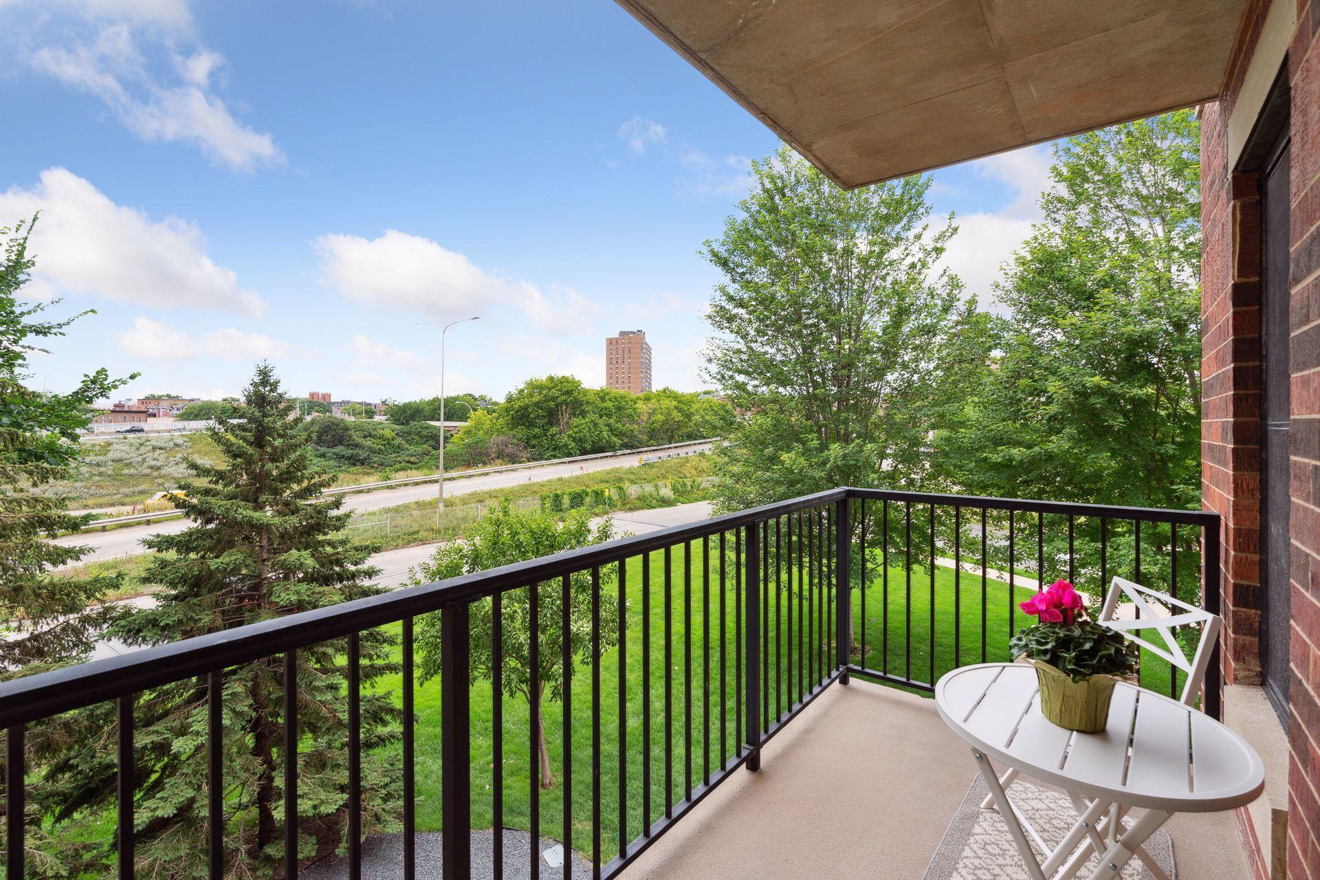 317 Groveland Avenue Unit: 214