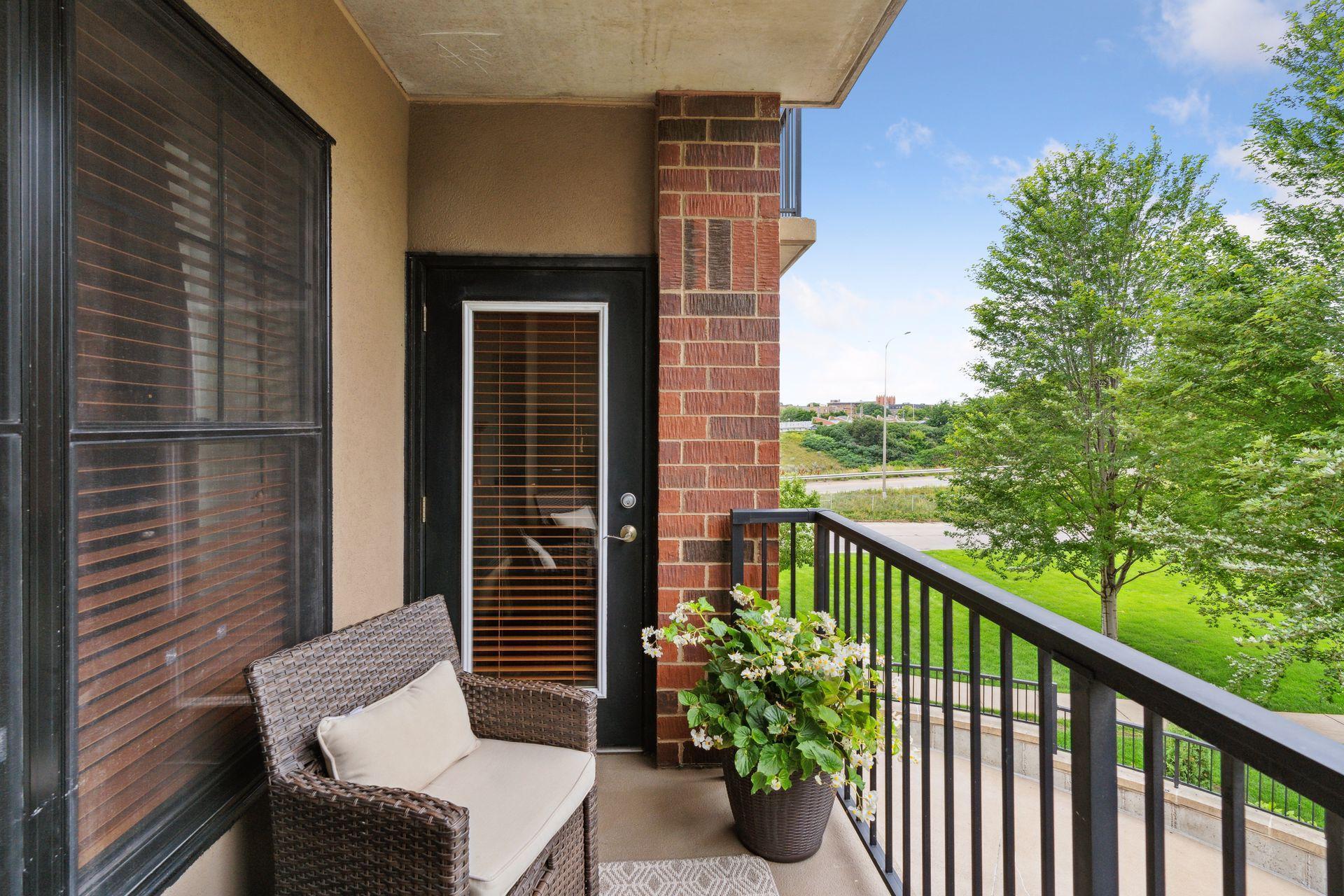 317 Groveland Avenue Unit: 214