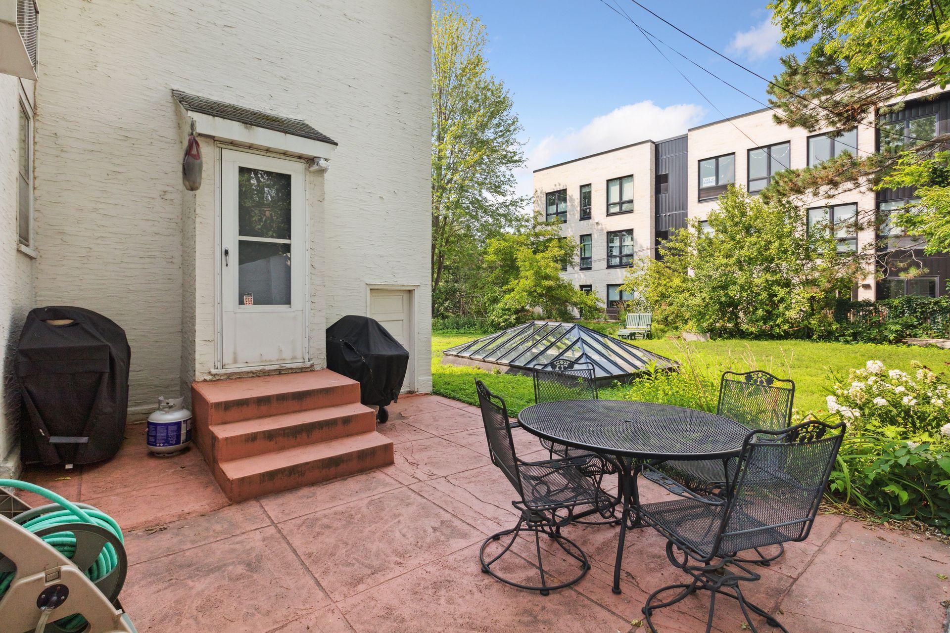 4344 W Lake Harriet Parkway Unit: 2