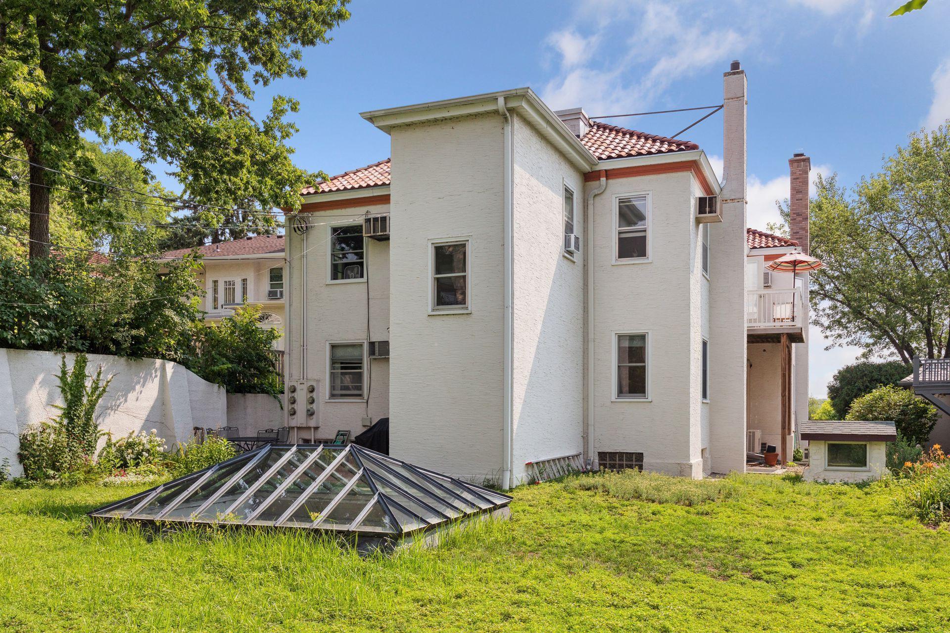 4344 W Lake Harriet Parkway Unit: 2