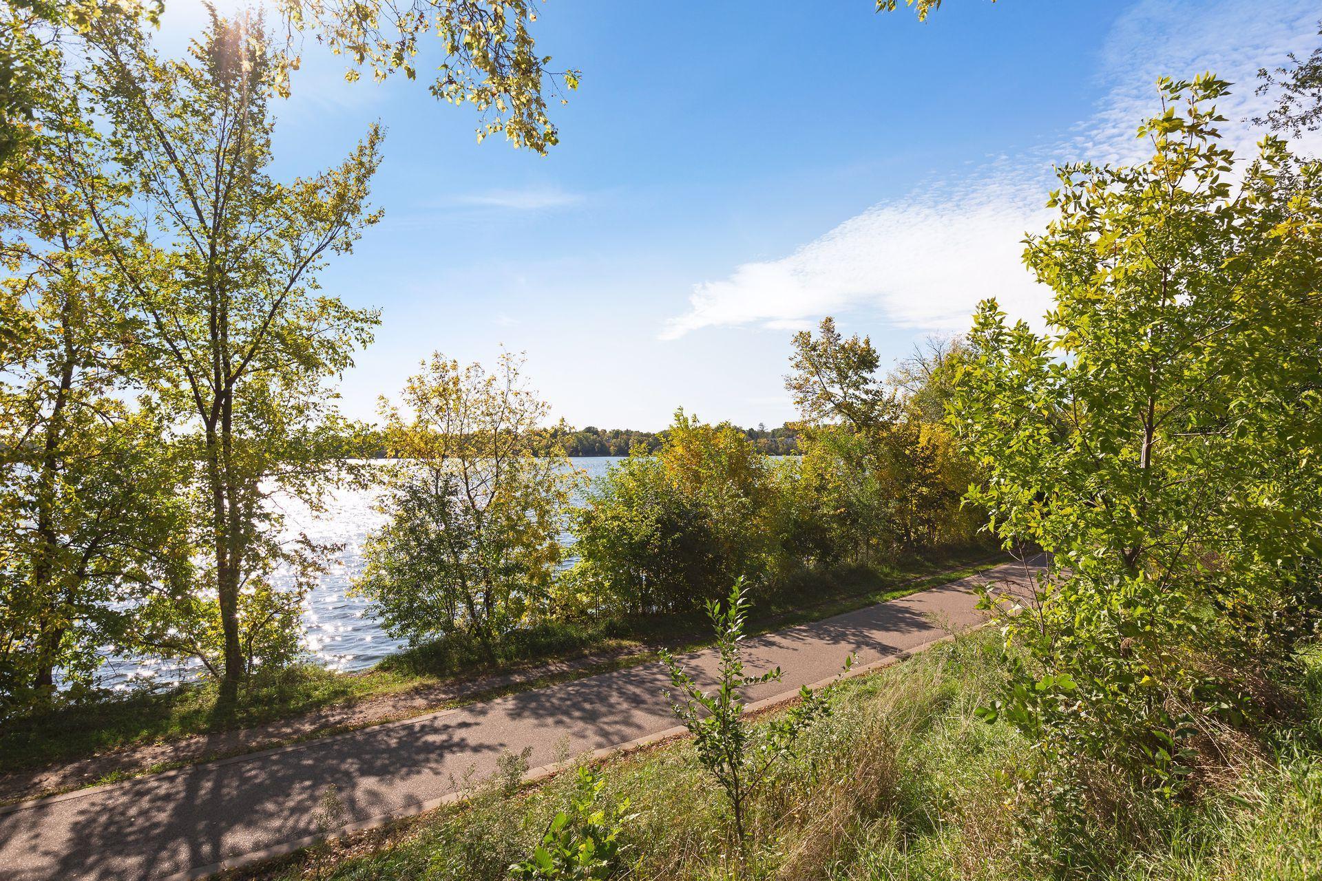 4344 W Lake Harriet Parkway Unit: 2