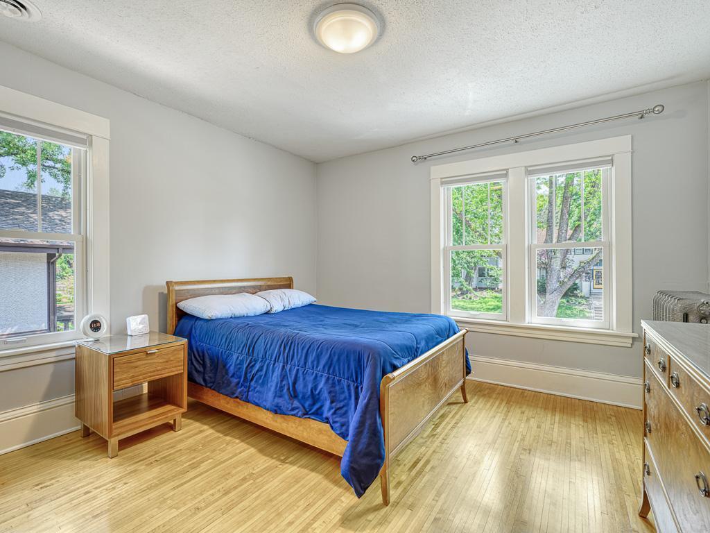 4926 Dupont Avenue S