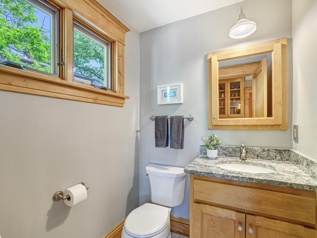 4926 Dupont Avenue S