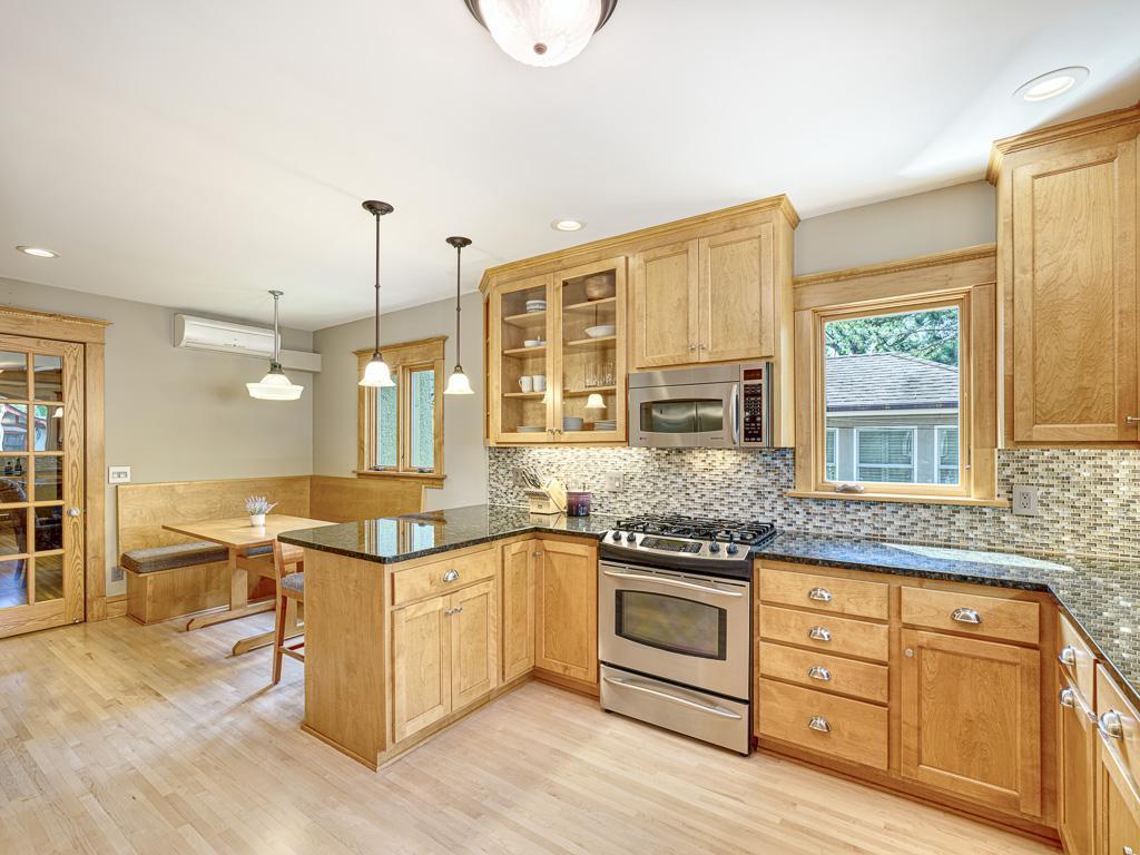 4926 Dupont Avenue S