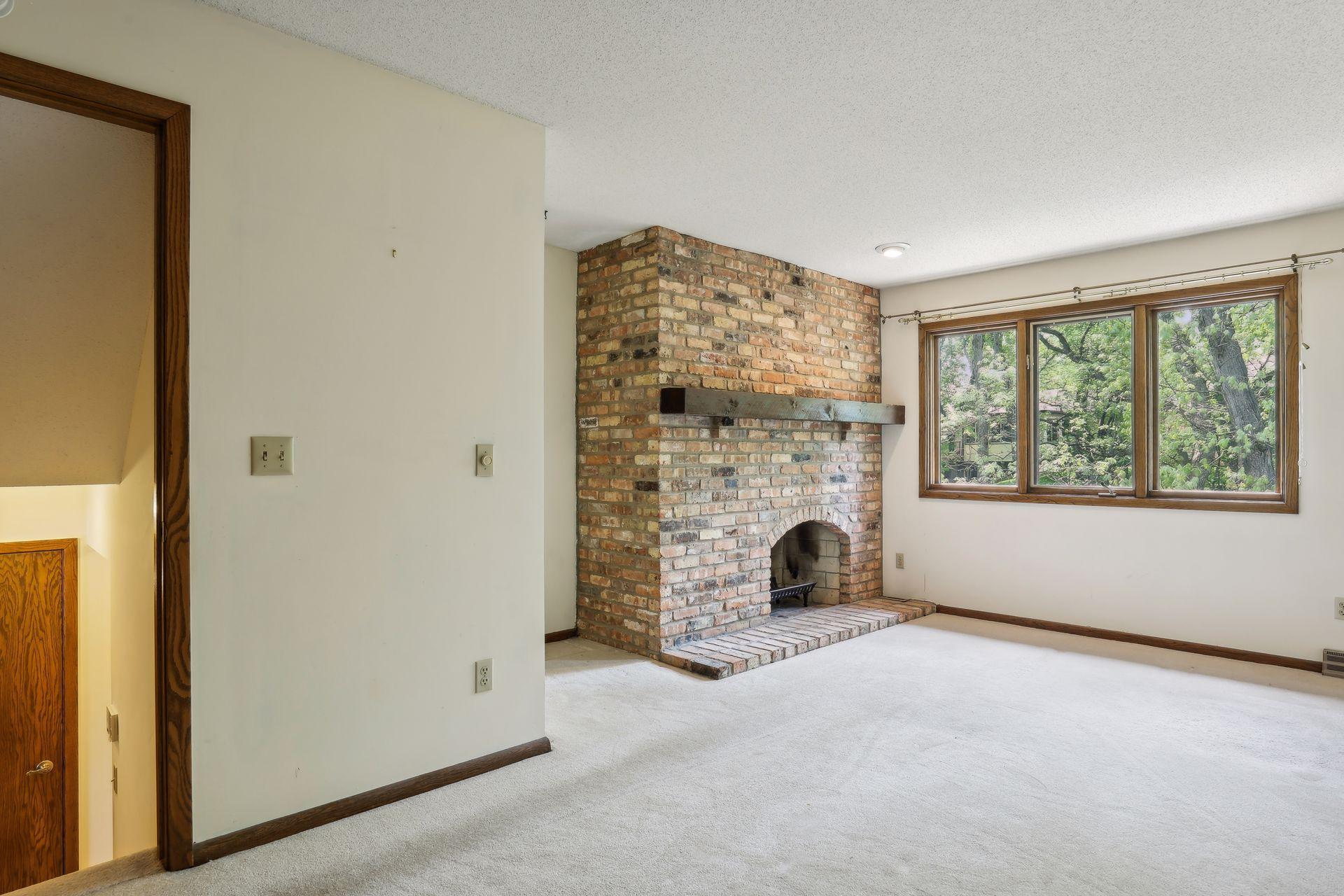 3171 Innsbruck Drive