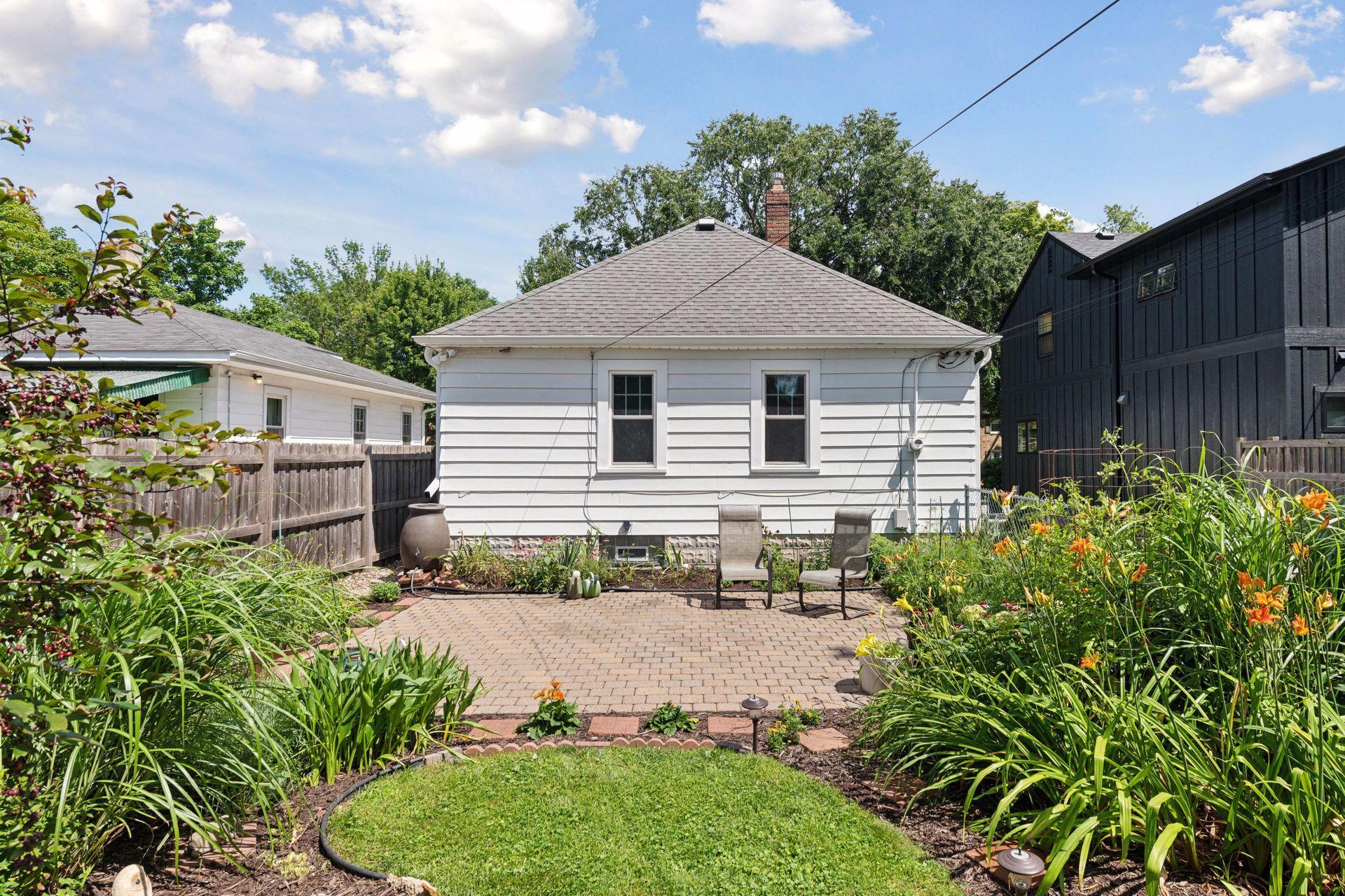 5432 Dupont Avenue S