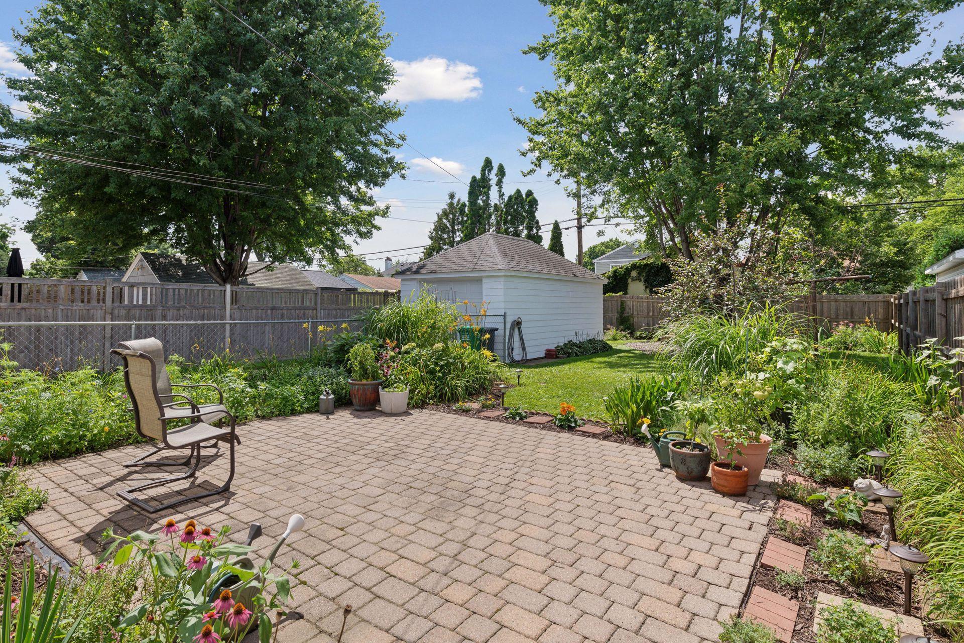 5432 Dupont Avenue S