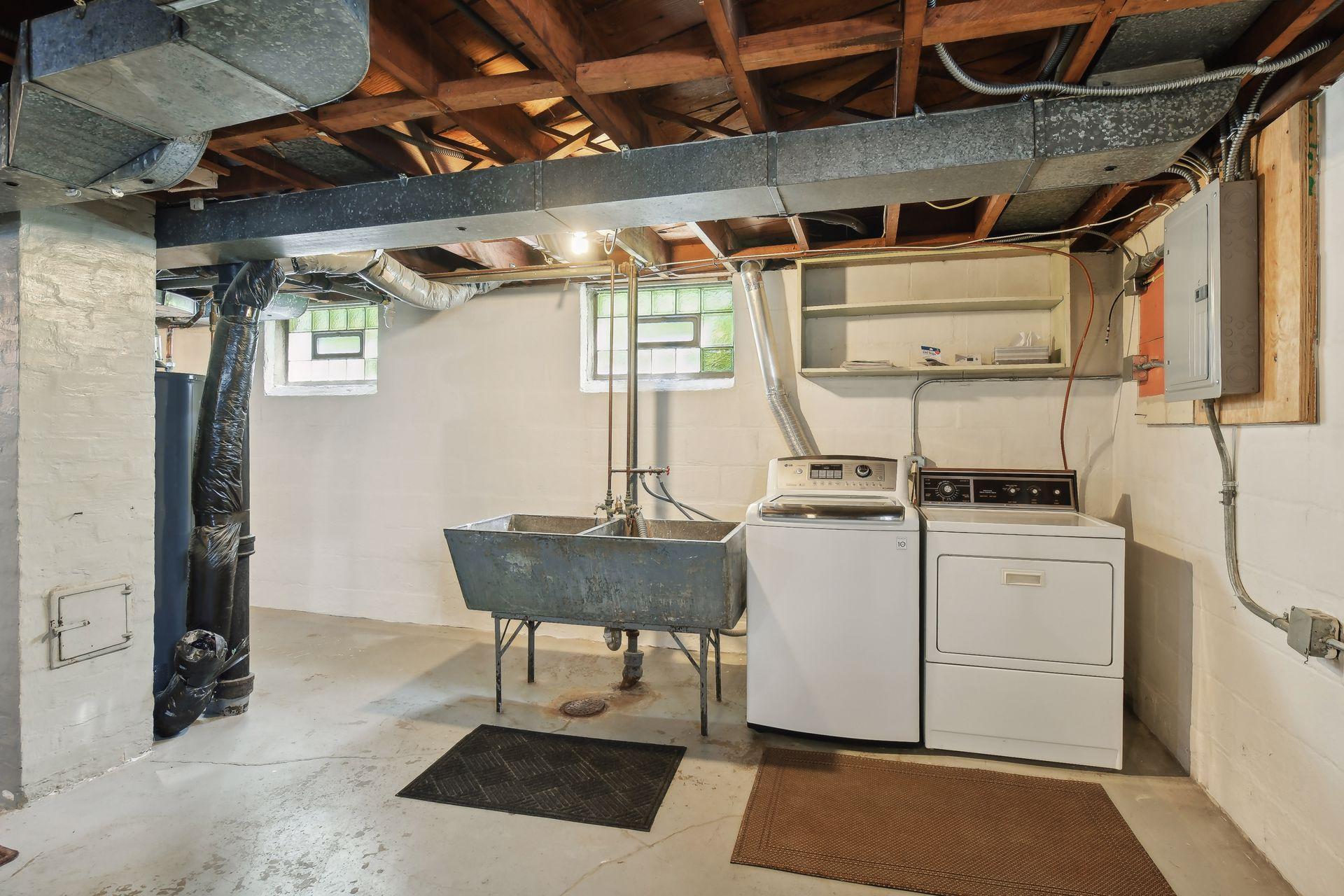 5432 Dupont Avenue S