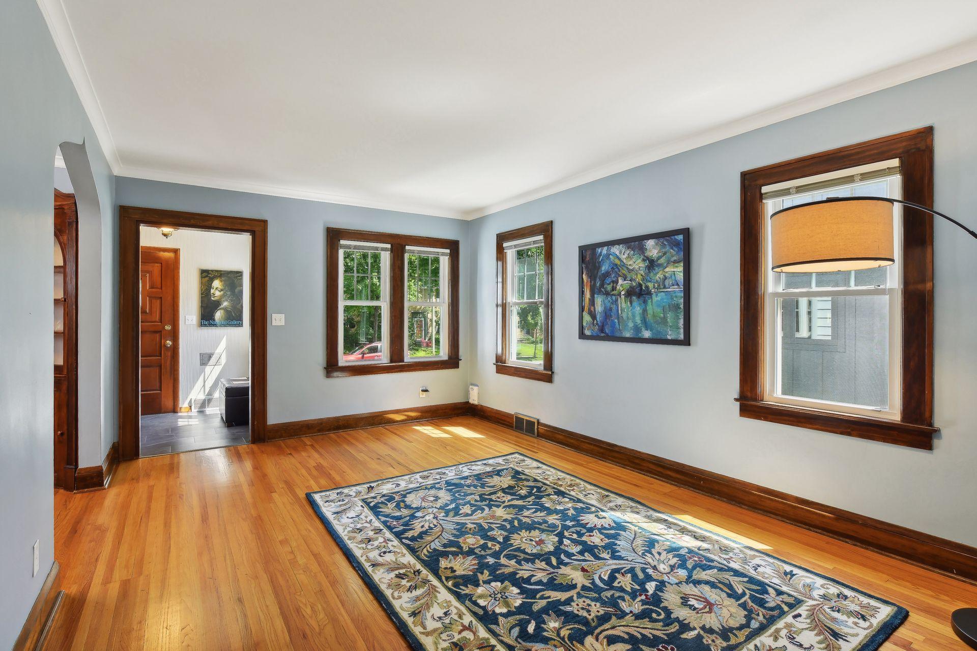 5432 Dupont Avenue S