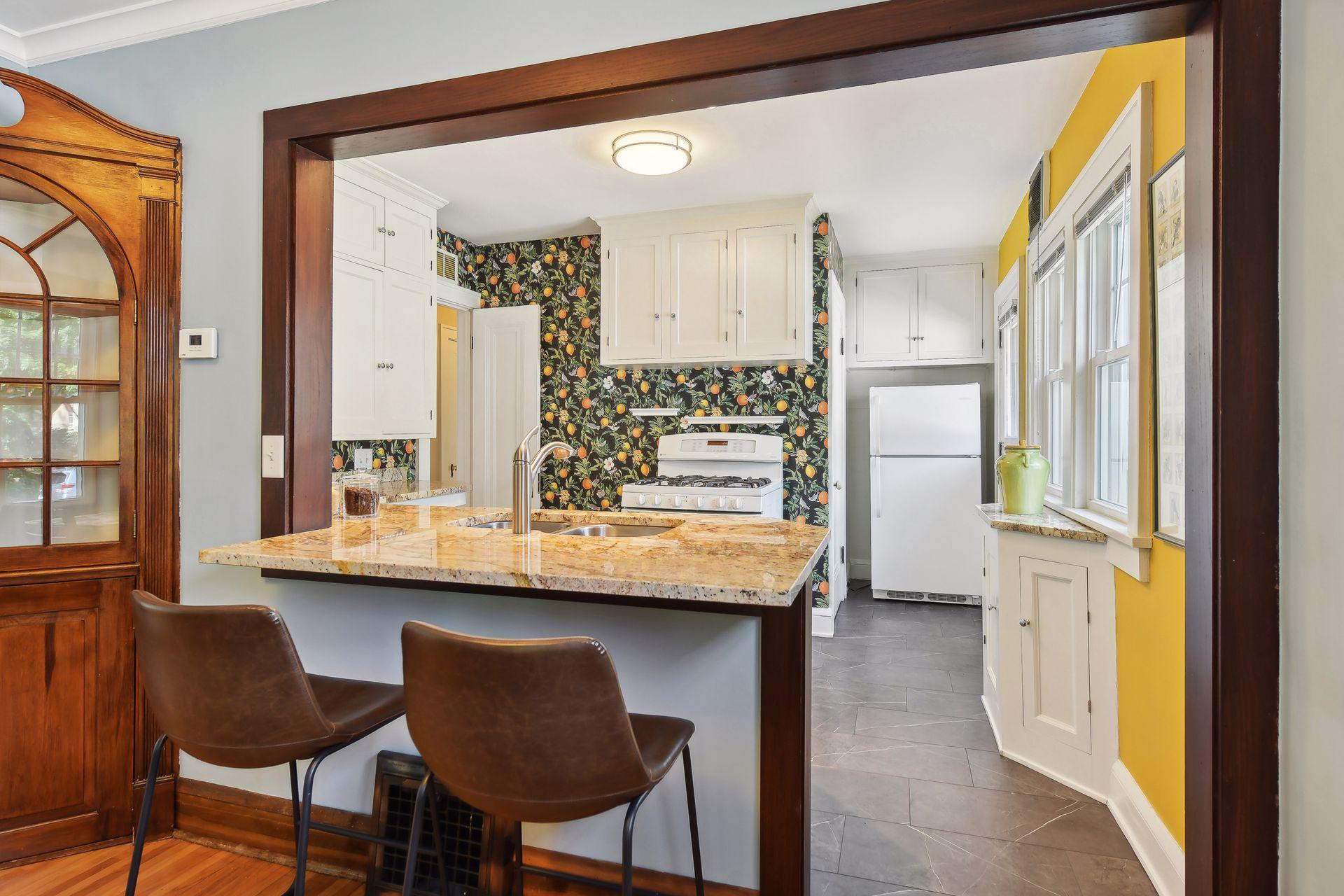 5432 Dupont Avenue S