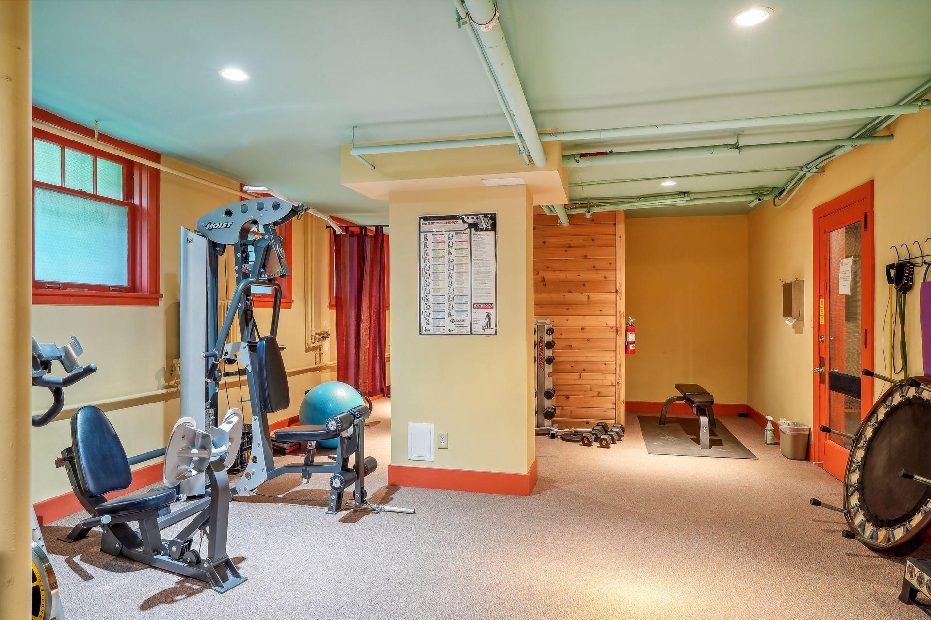 2519 Humboldt Avenue S Unit: 105