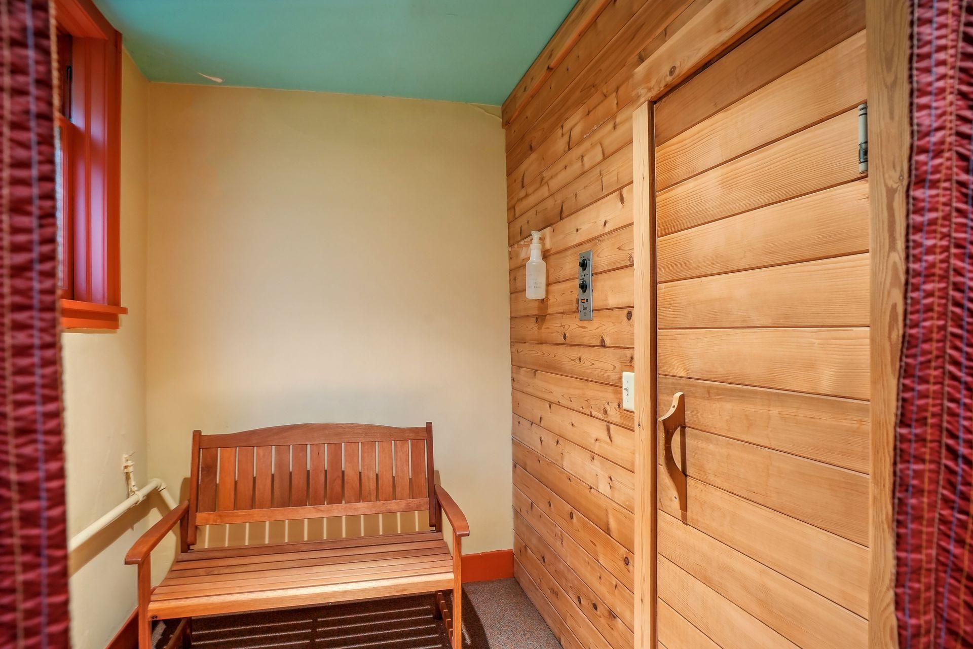 2519 Humboldt Avenue S Unit: 105