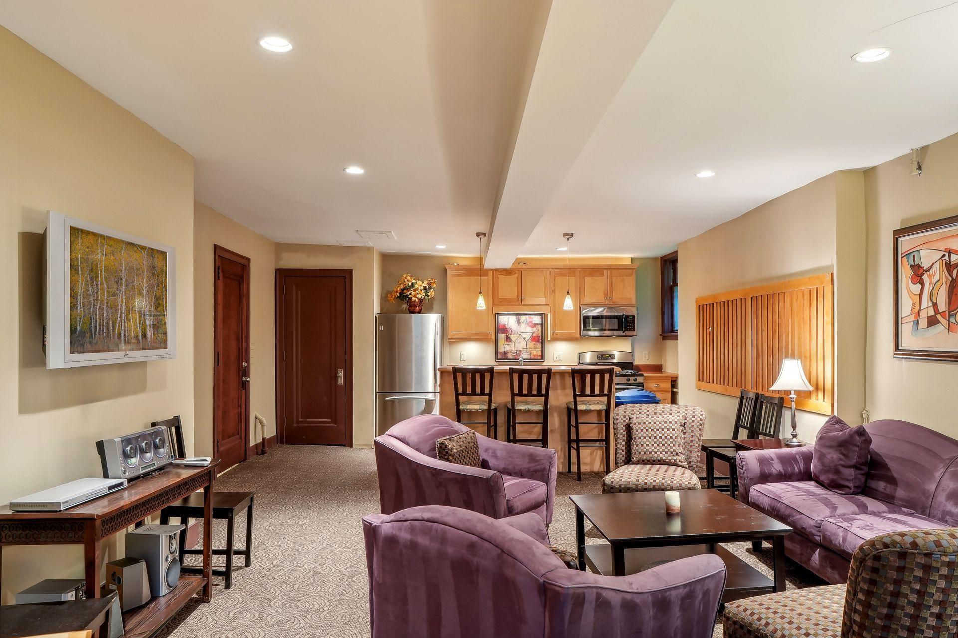 2519 Humboldt Avenue S Unit: 105