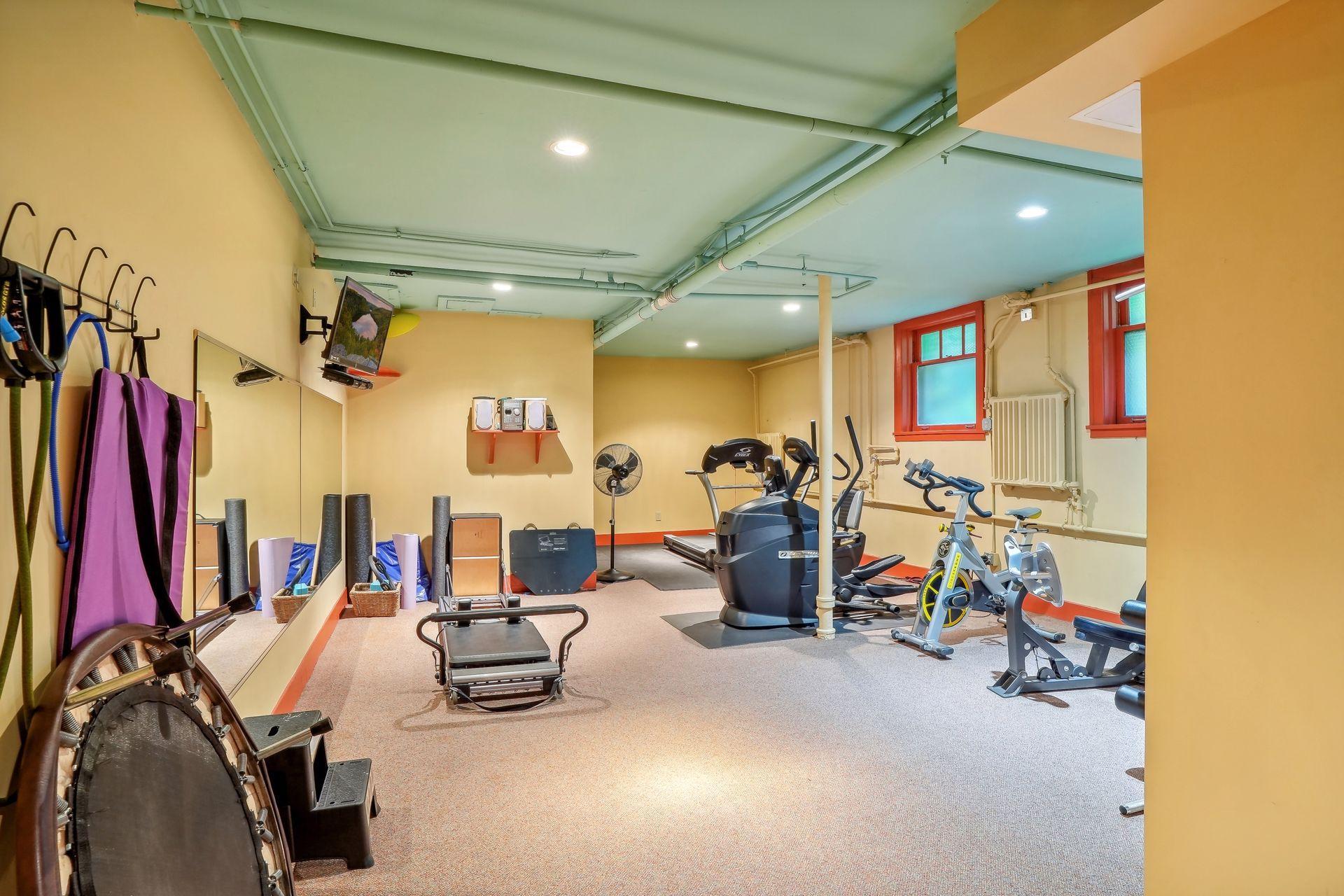 2519 Humboldt Avenue S Unit: 105