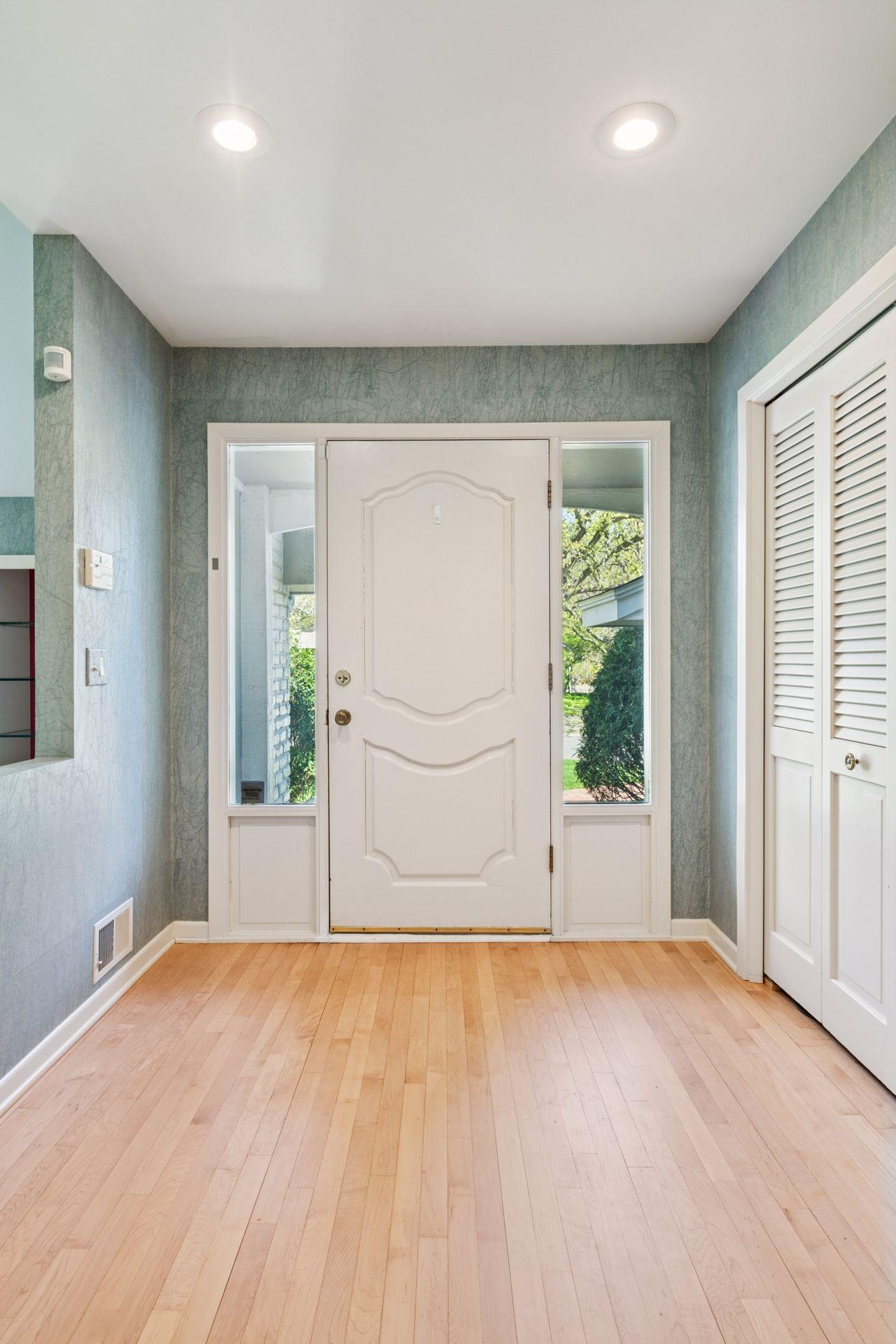 6401 Willow Wood Road