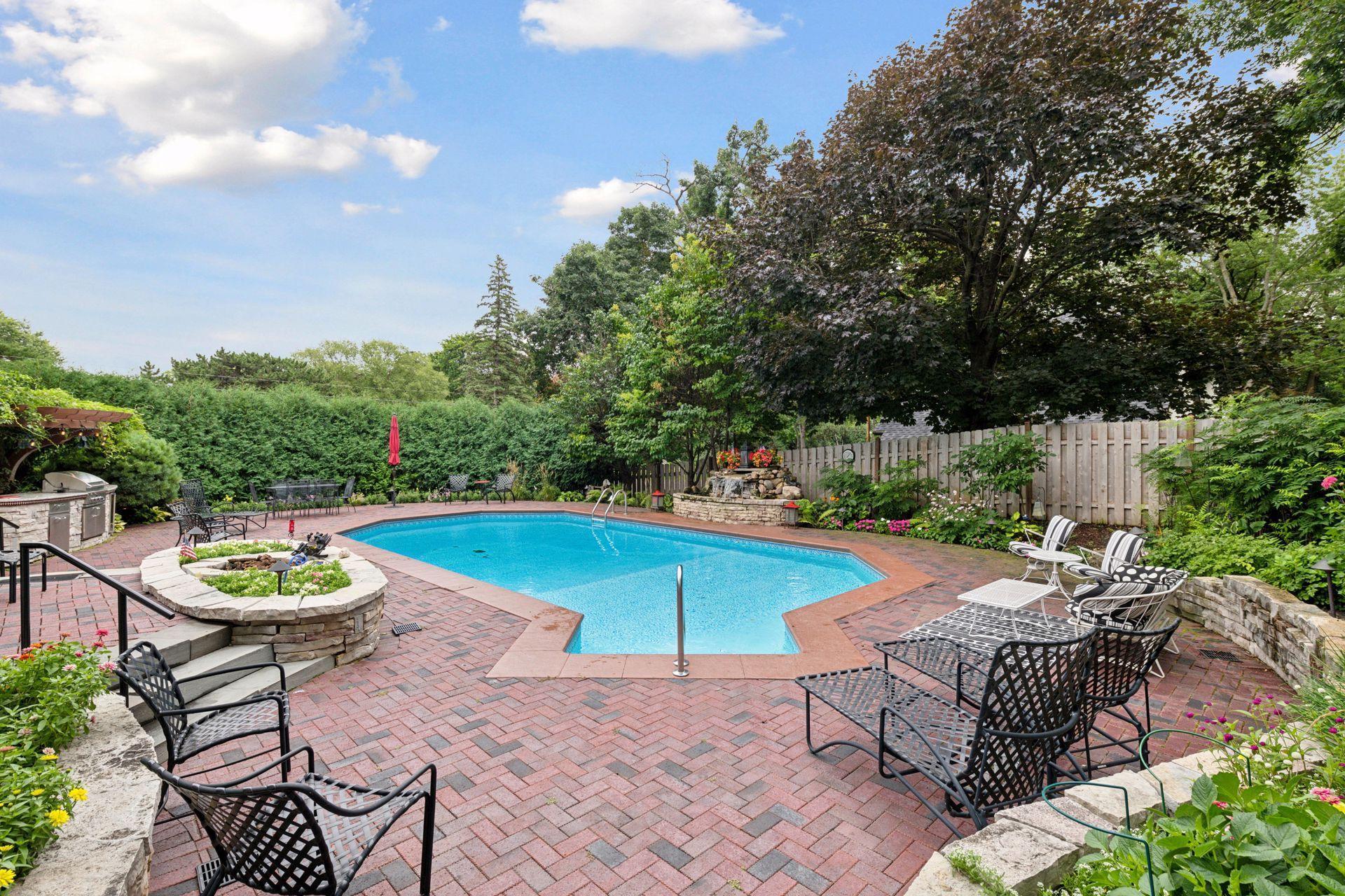 6401 Willow Wood Road