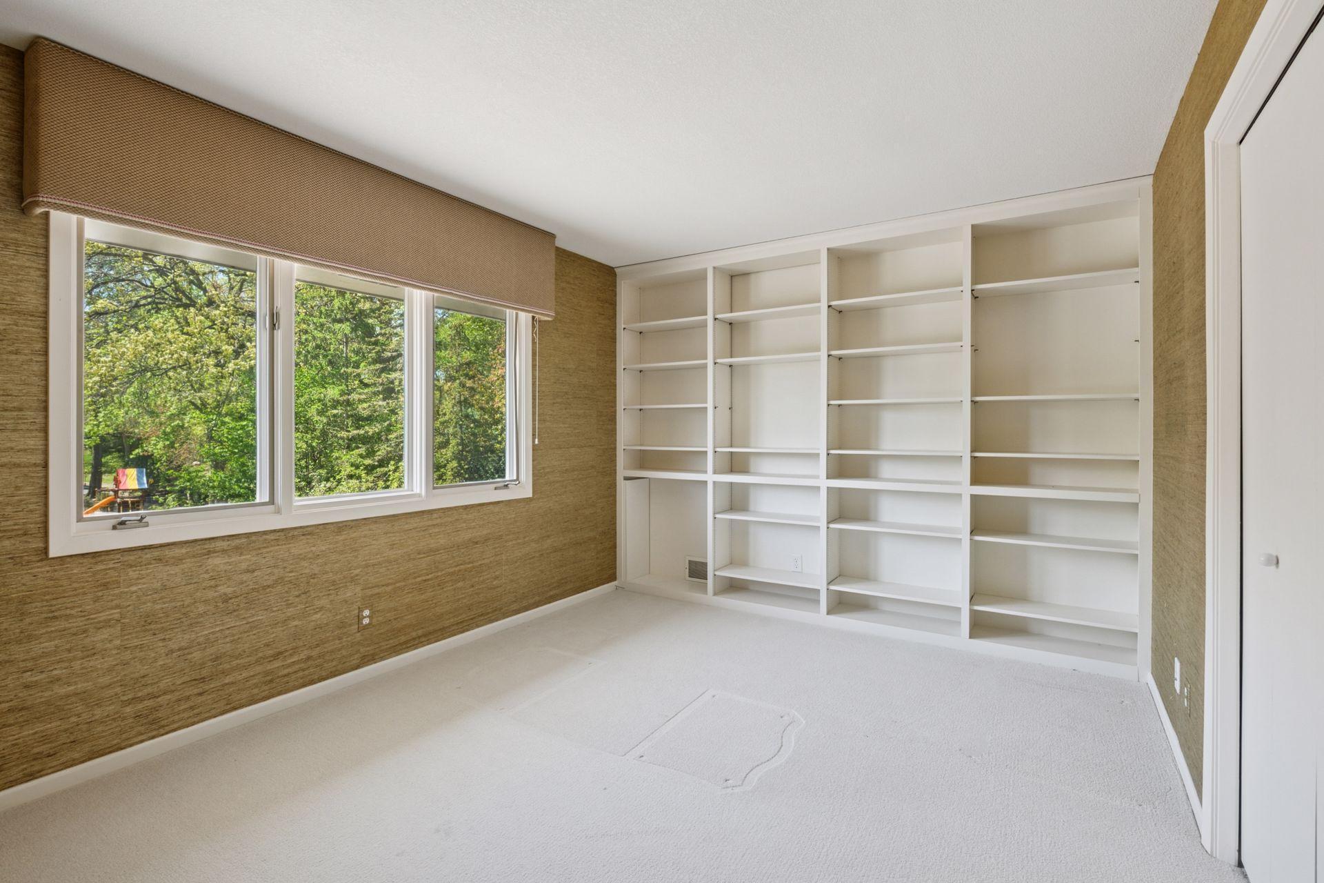 6401 Willow Wood Road