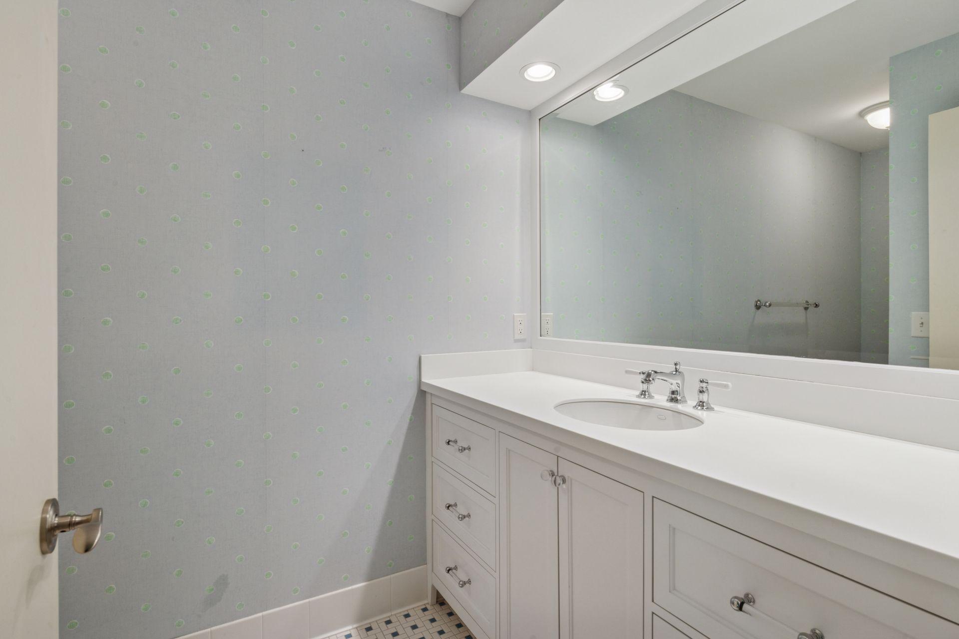 6401 Willow Wood Road