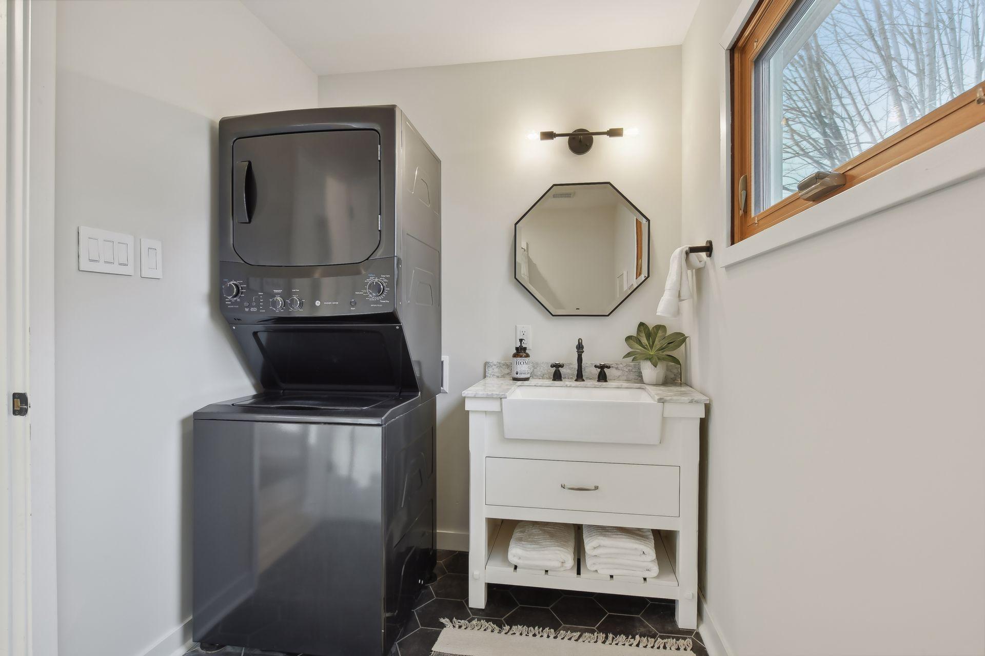 4920 Zenith Avenue S