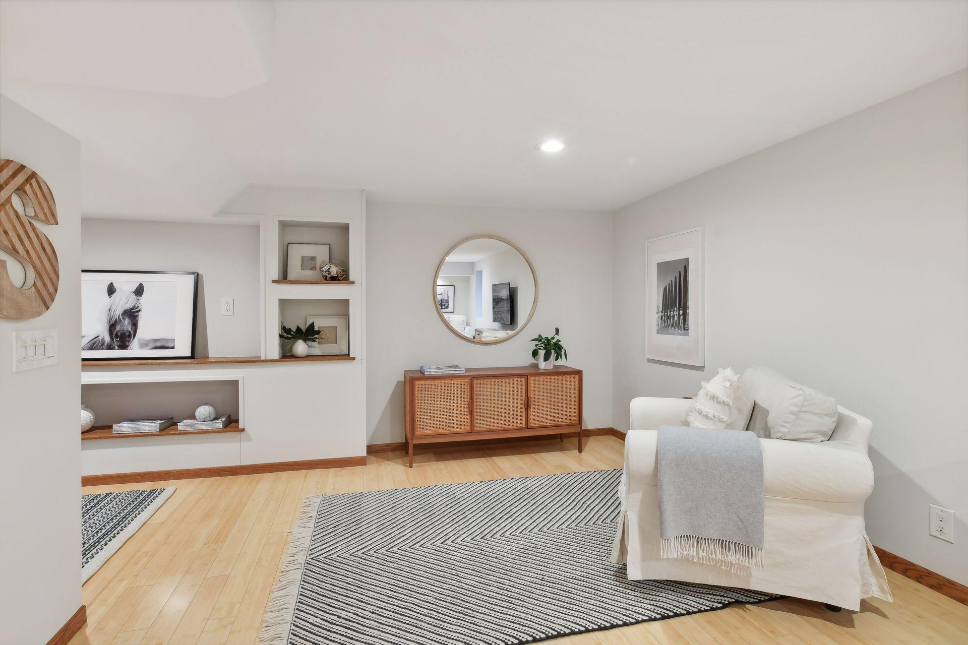 4920 Zenith Avenue S