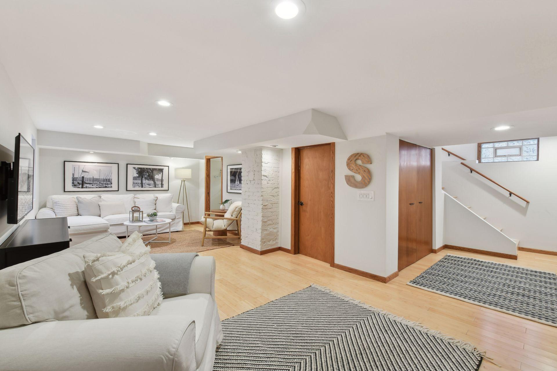 4920 Zenith Avenue S