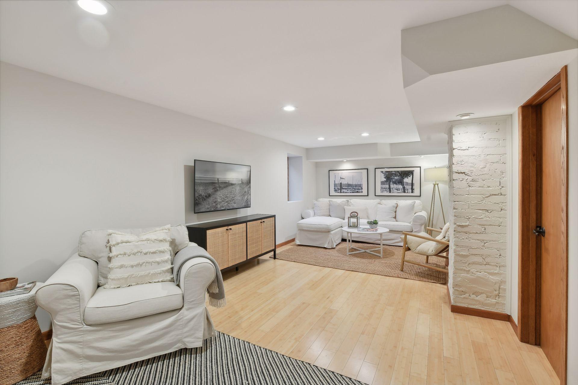 4920 Zenith Avenue S