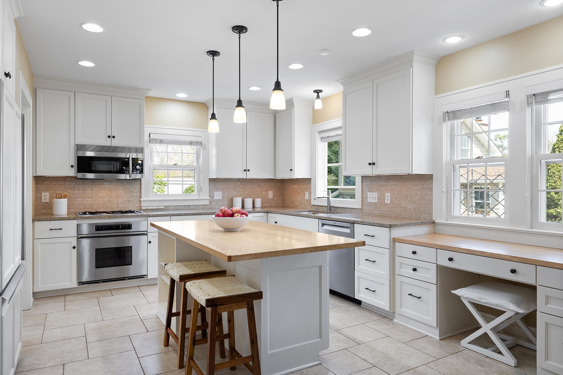 1118 W 53rd Street