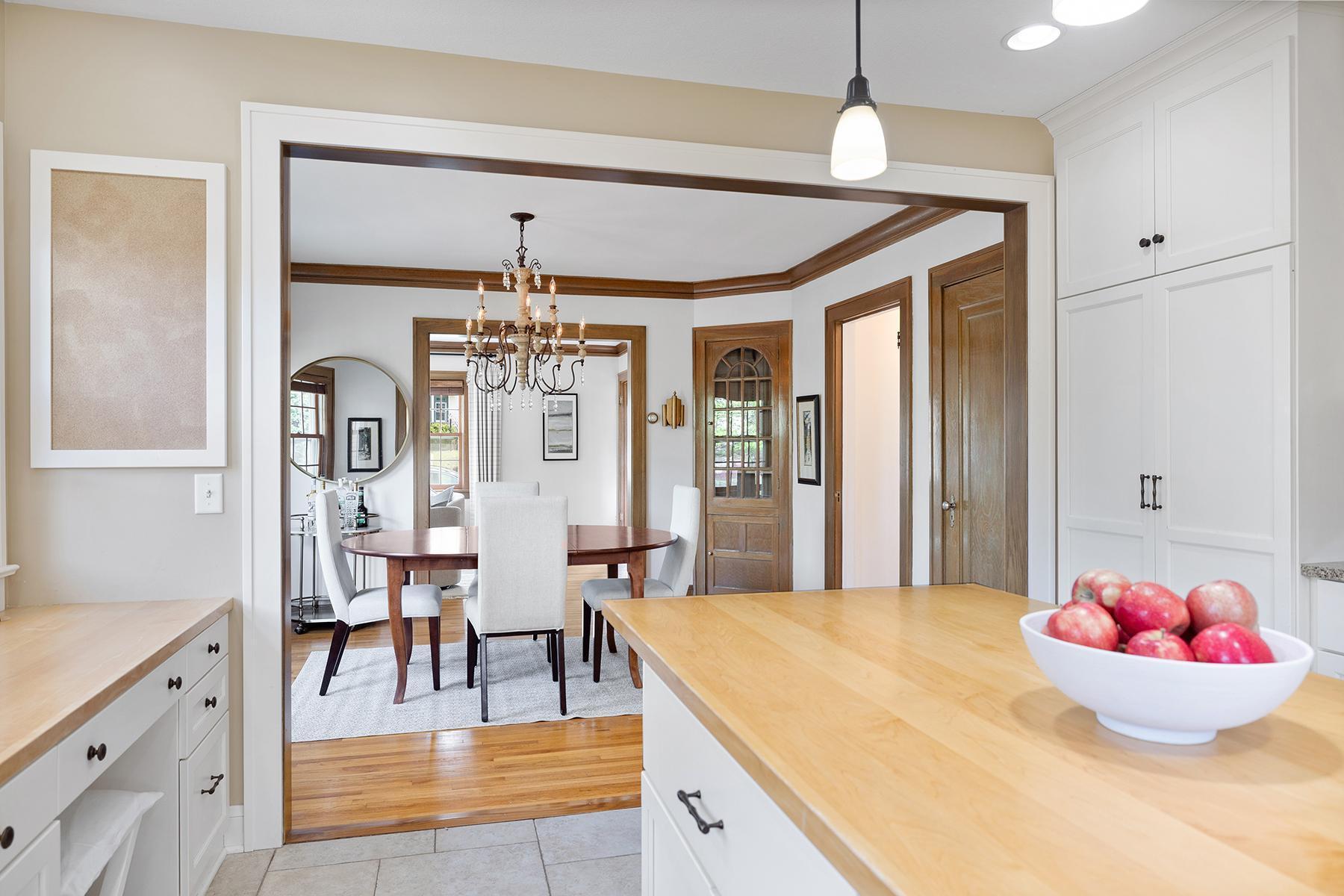 1118 W 53rd Street