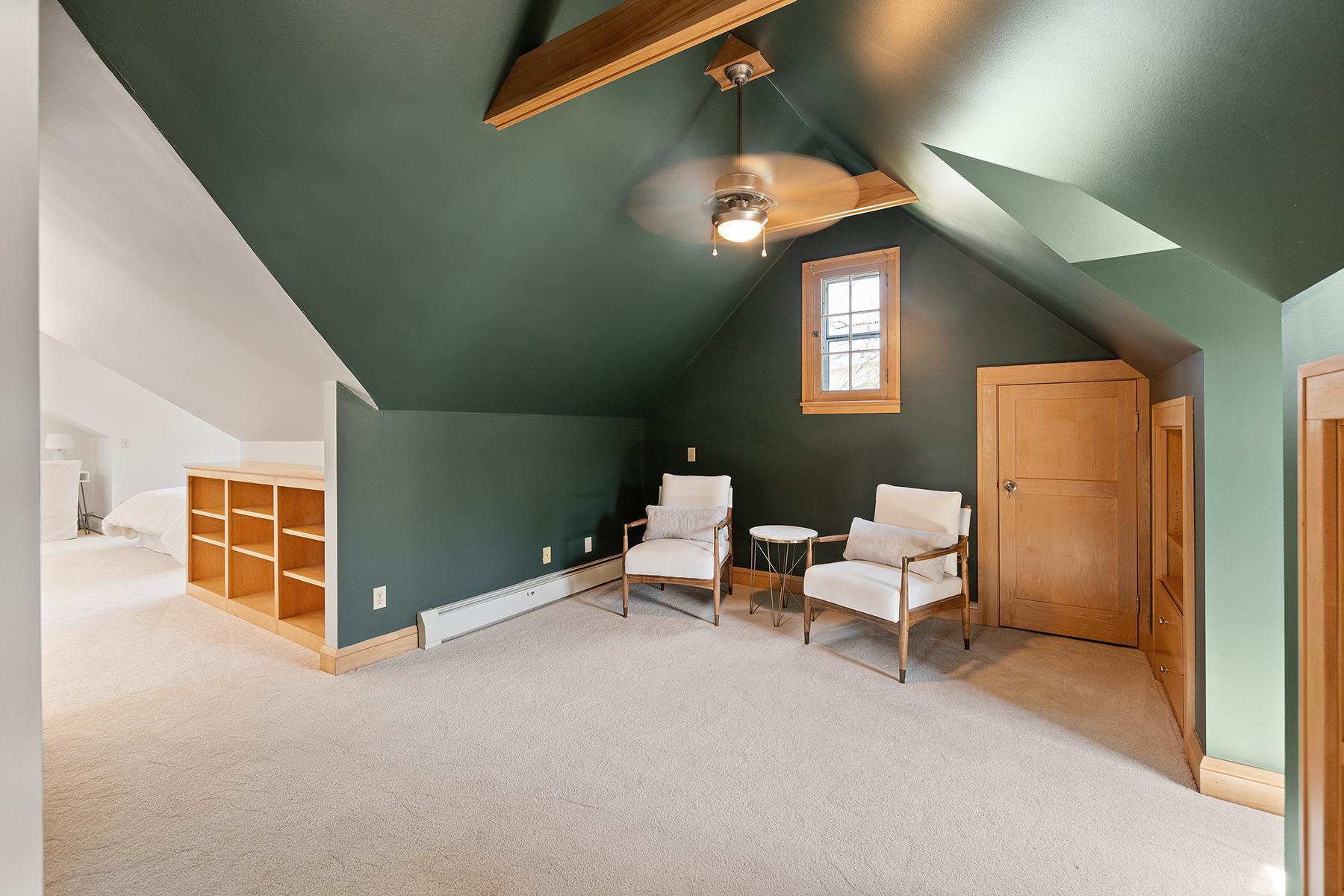 1118 W 53rd Street