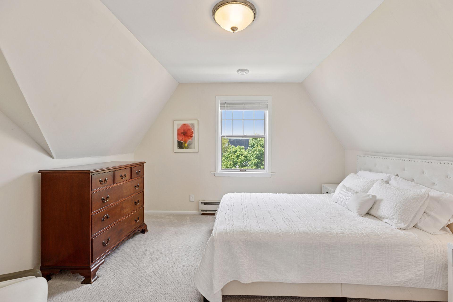 4201 Dupont Avenue S