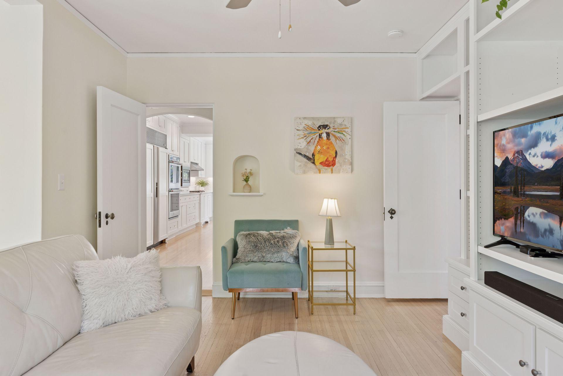 4201 Dupont Avenue S
